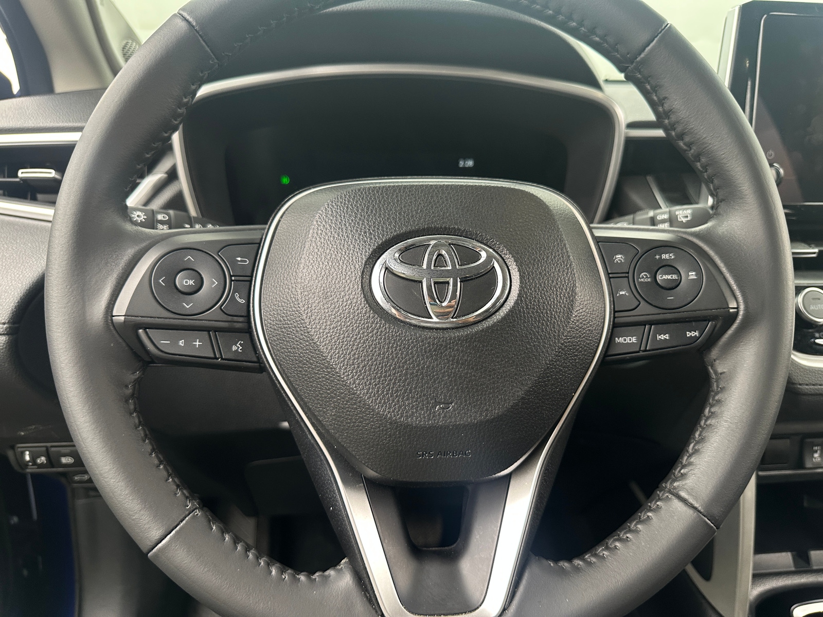 Thumbnail: 2024 Toyota Corolla Cross - 4
