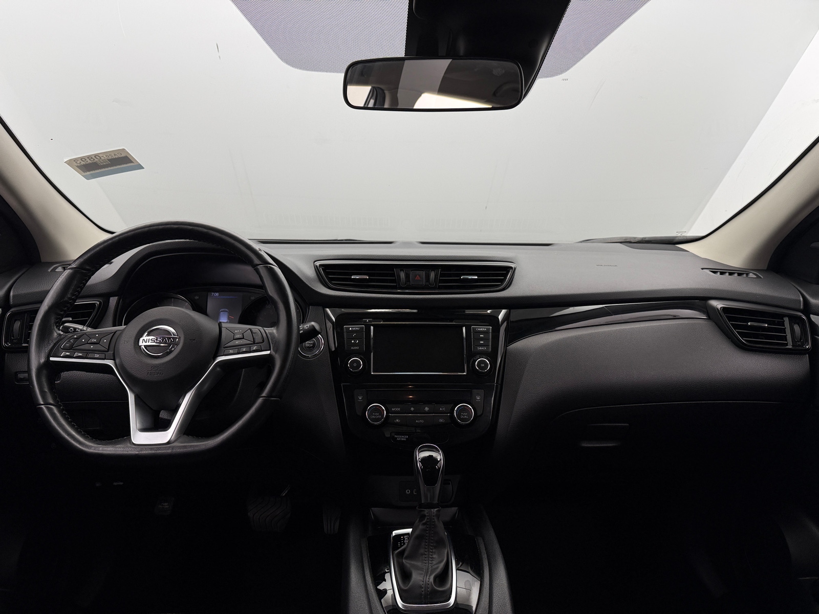 Thumbnail: 2021 Nissan Rogue Sport - 3