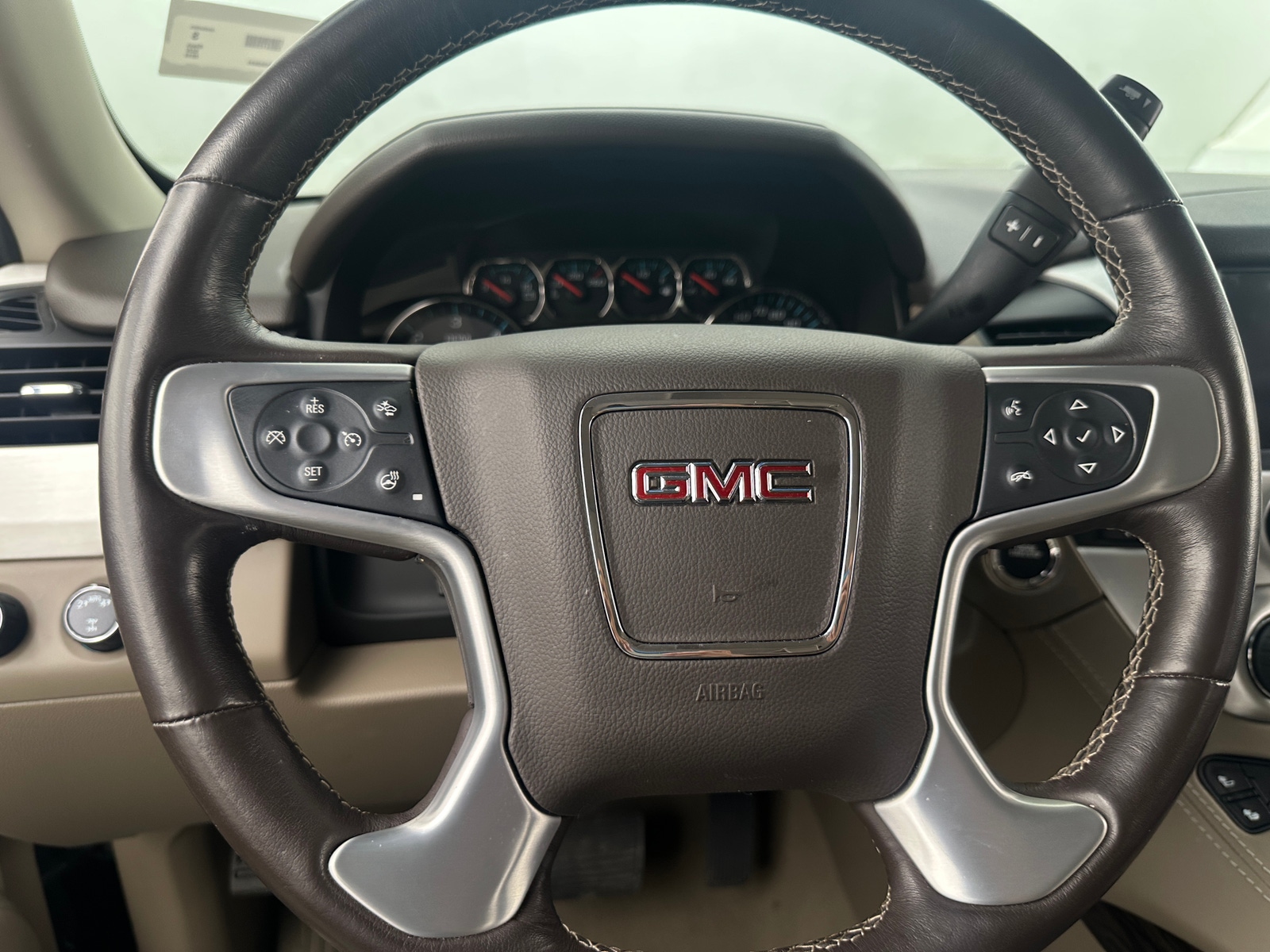 Thumbnail: 2019 GMC Yukon - 4