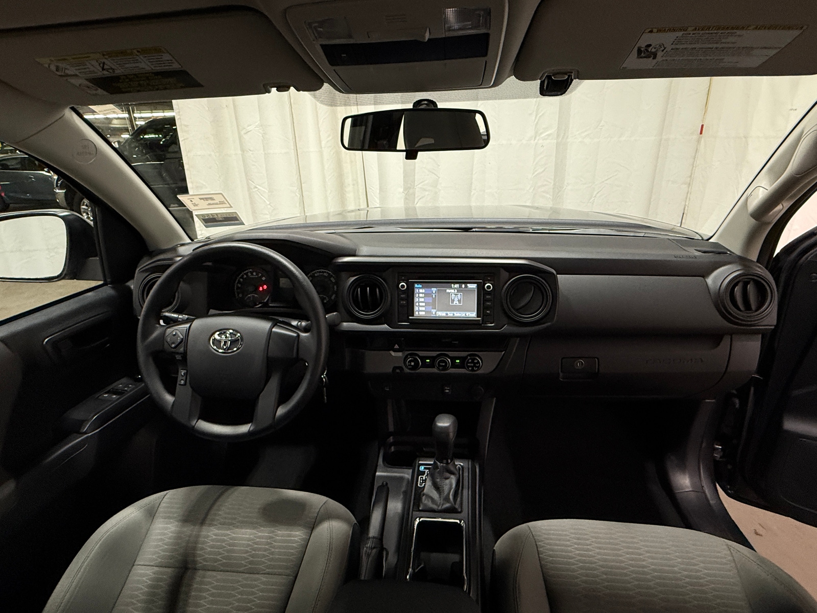 Thumbnail: 2016 Toyota Tacoma - 3