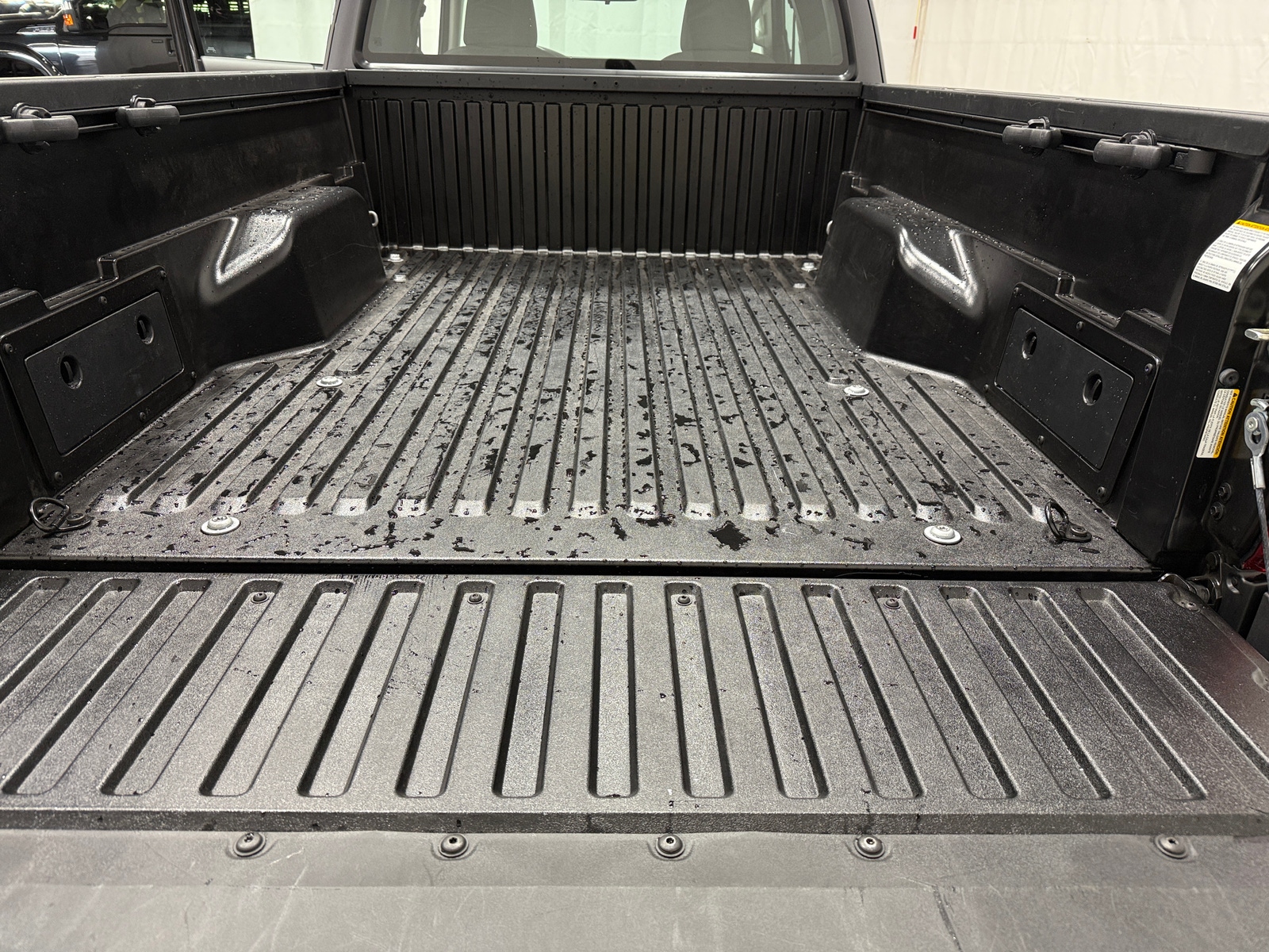 Thumbnail: 2016 Toyota Tacoma - 7