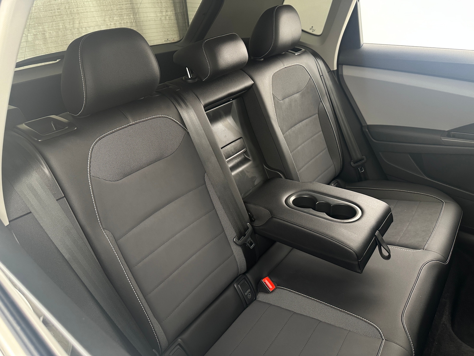 Thumbnail: 2022 Volkswagen Taos - 5