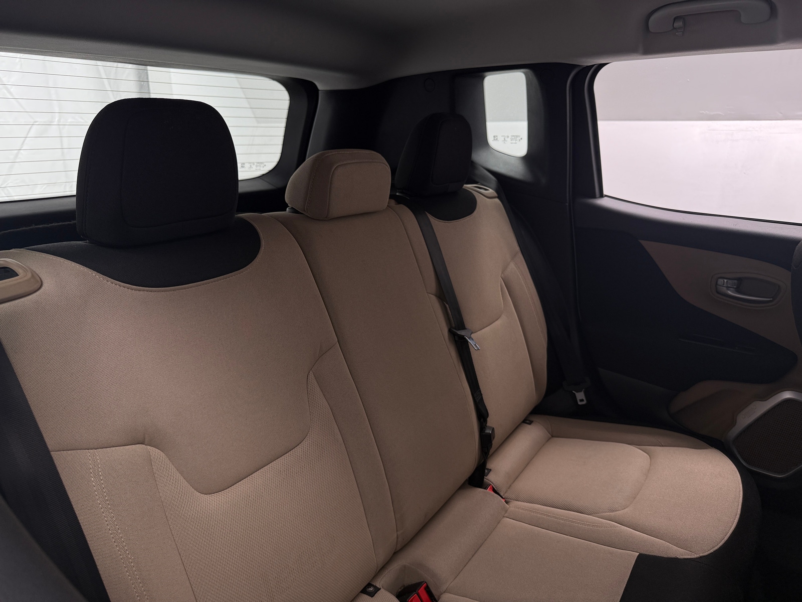 Thumbnail: 2017 Jeep Renegade - 6