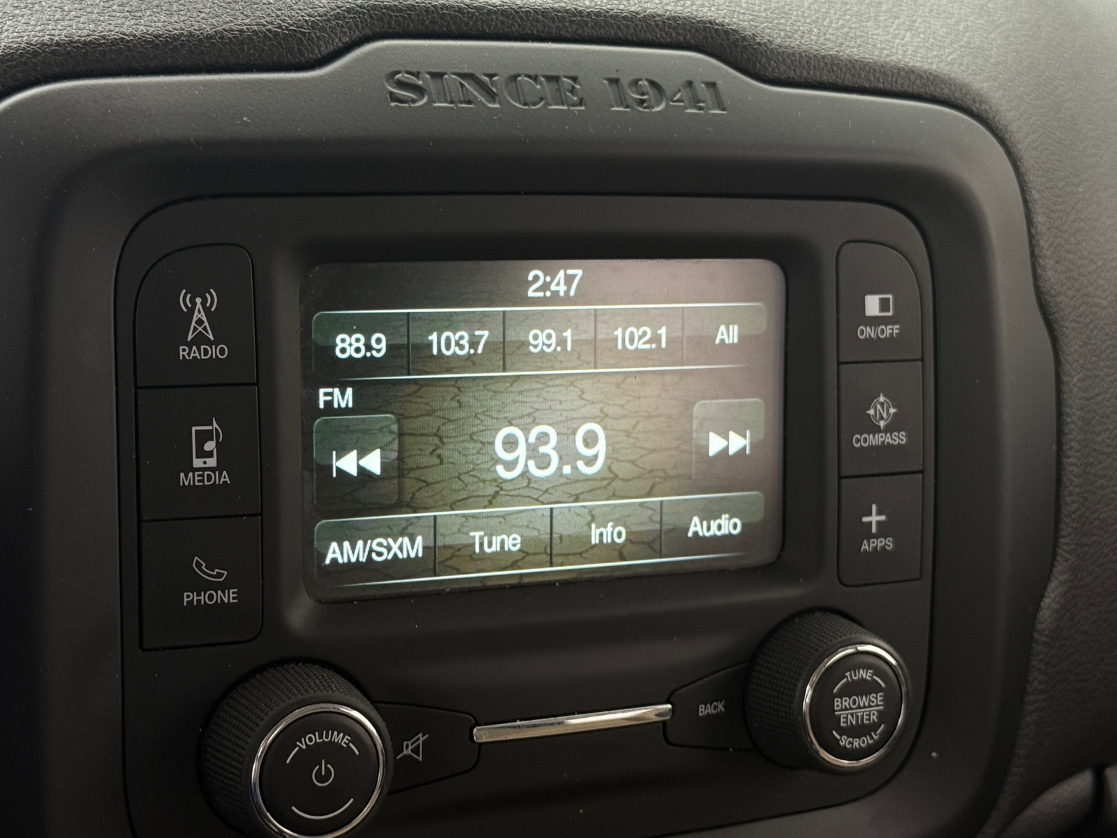 Thumbnail: 2017 Jeep Renegade - 4