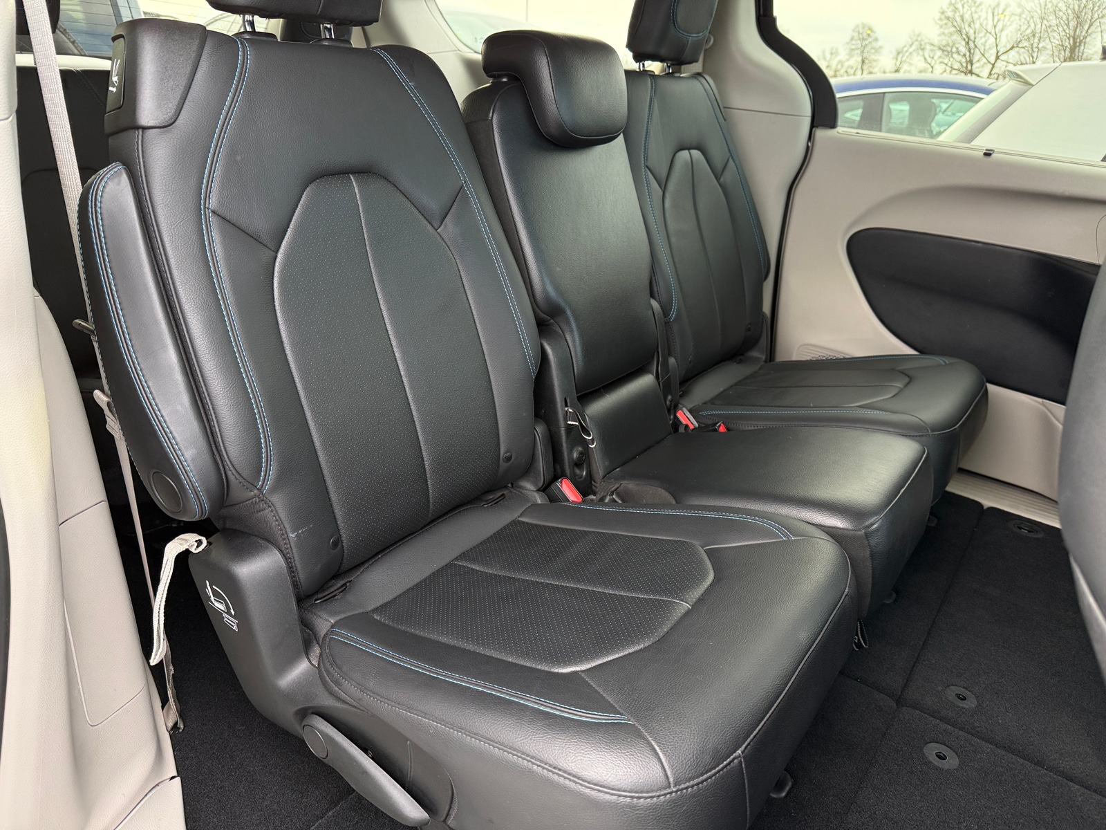 Thumbnail: 2021 Chrysler Pacifica - 5