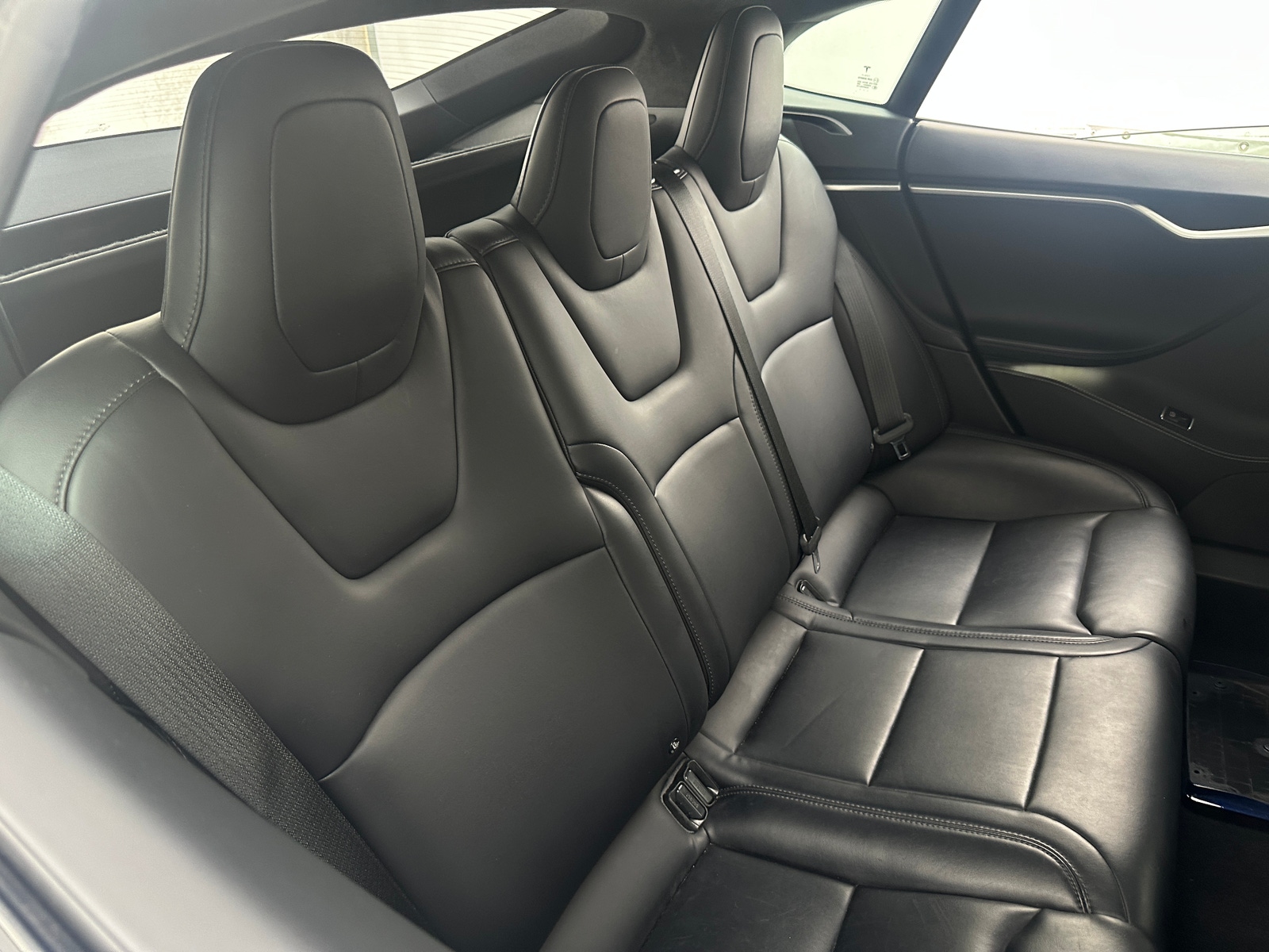 Thumbnail: 2017 Tesla Model S - 4
