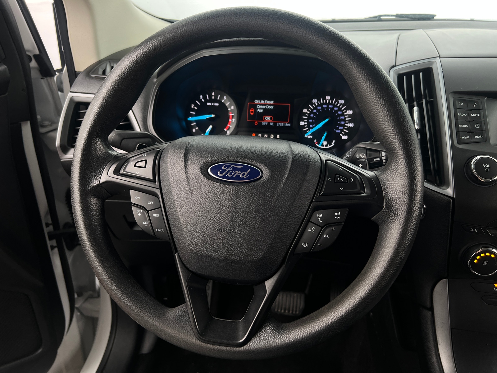 Thumbnail: 2015 Ford Edge - 5