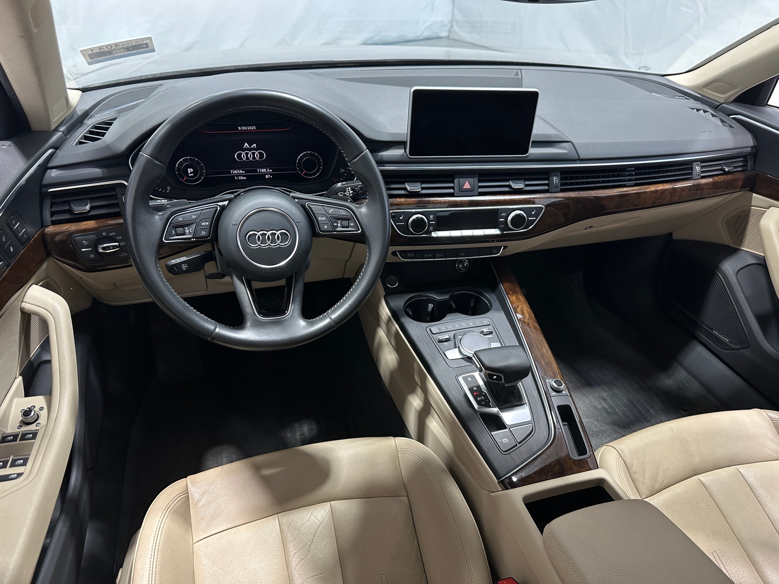 Thumbnail: 2017 Audi A4 - 2