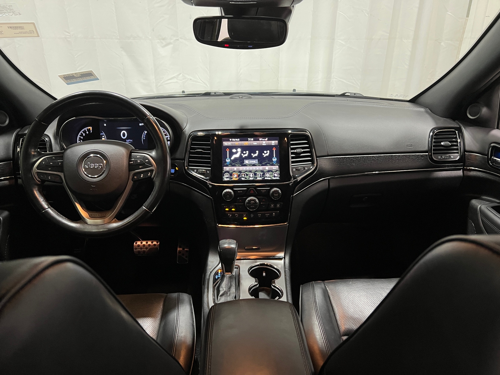 Thumbnail: 2020 Jeep Grand Cherokee - 2