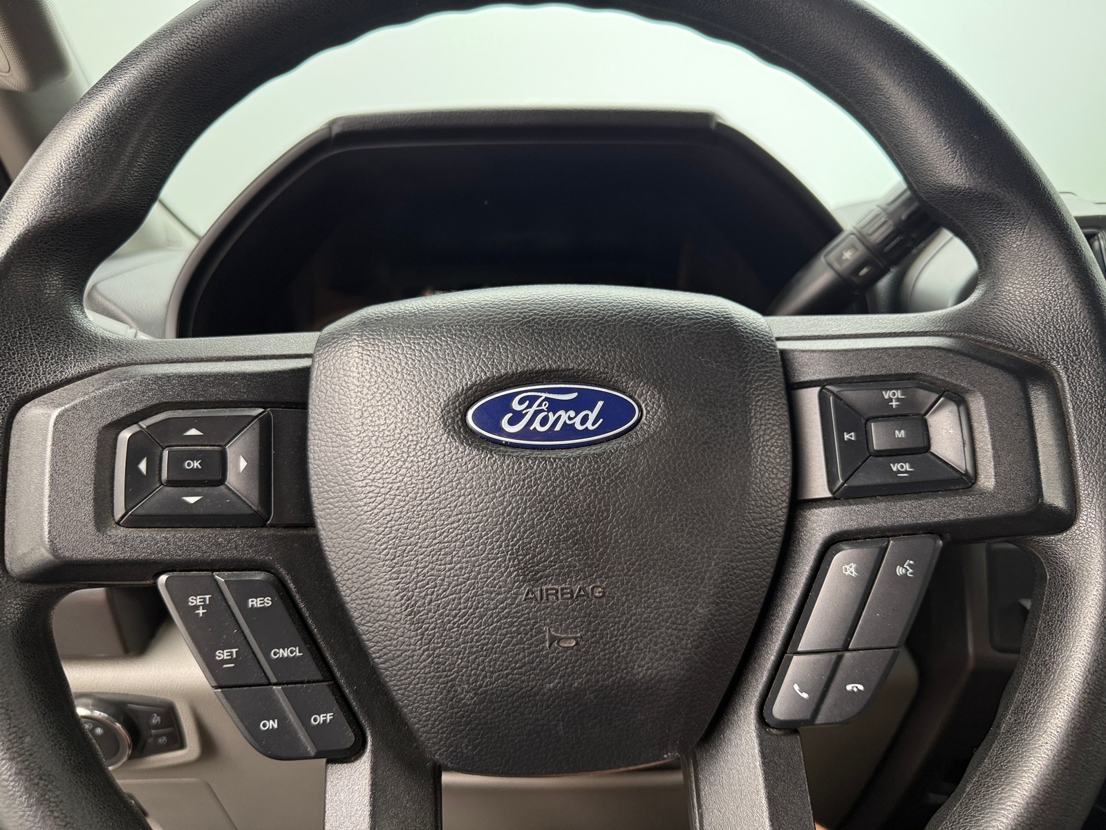 Thumbnail: 2020 Ford Econoline - 5
