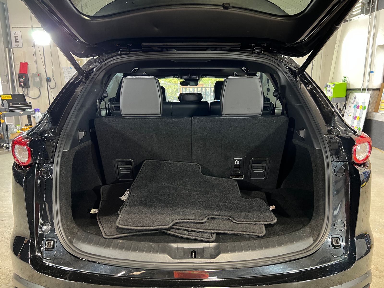 Thumbnail: 2022 Mazda CX-9 - 6