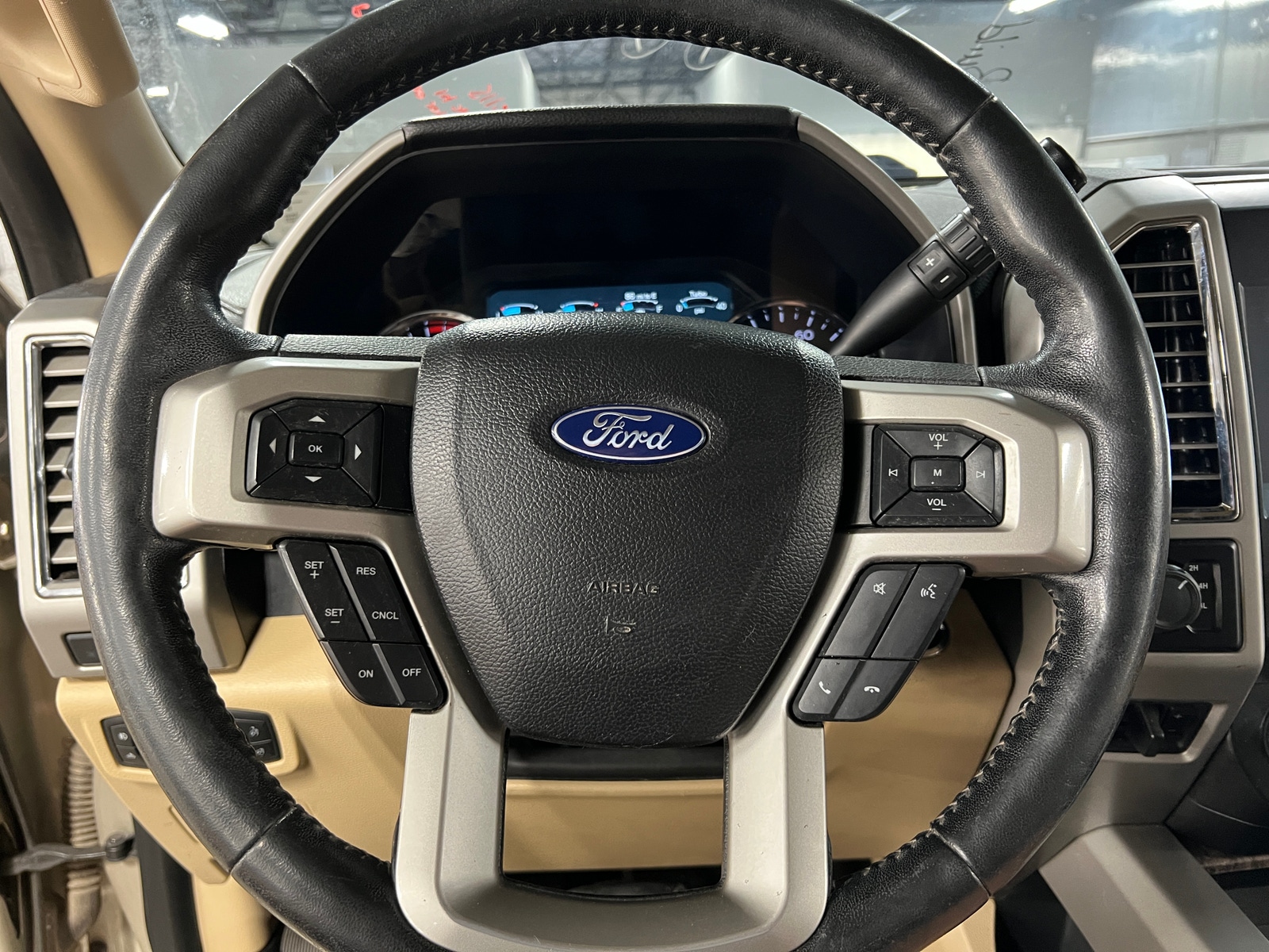 Thumbnail: 2017 Ford Econoline - 4