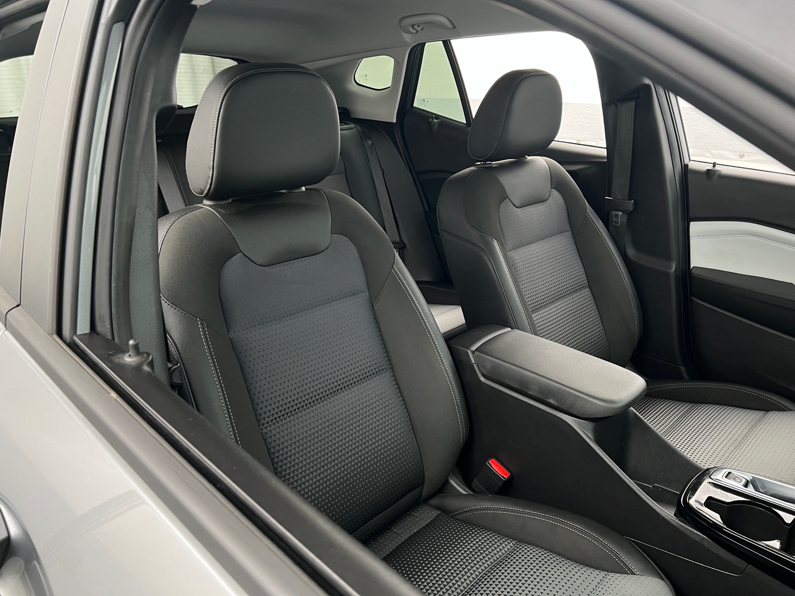 Thumbnail: 2024 Chevrolet Trax - 2