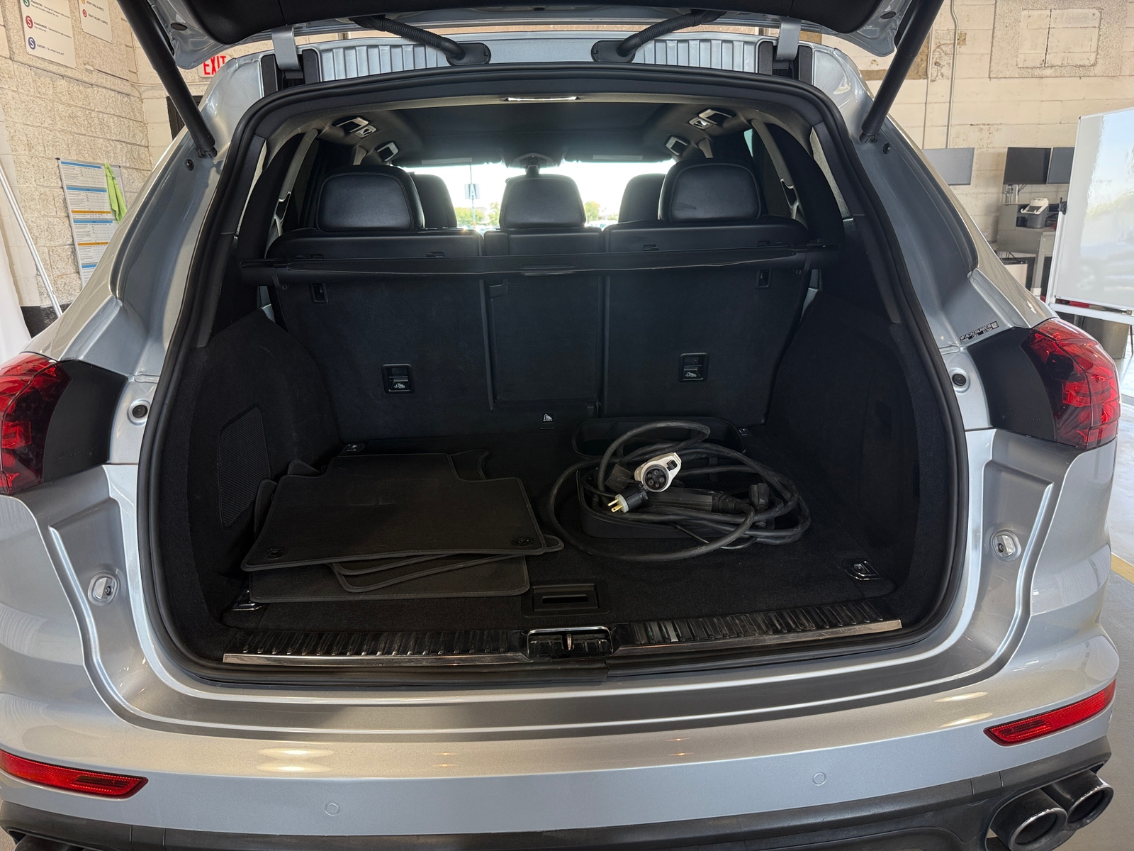 Thumbnail: 2016 Porsche Cayenne - 6