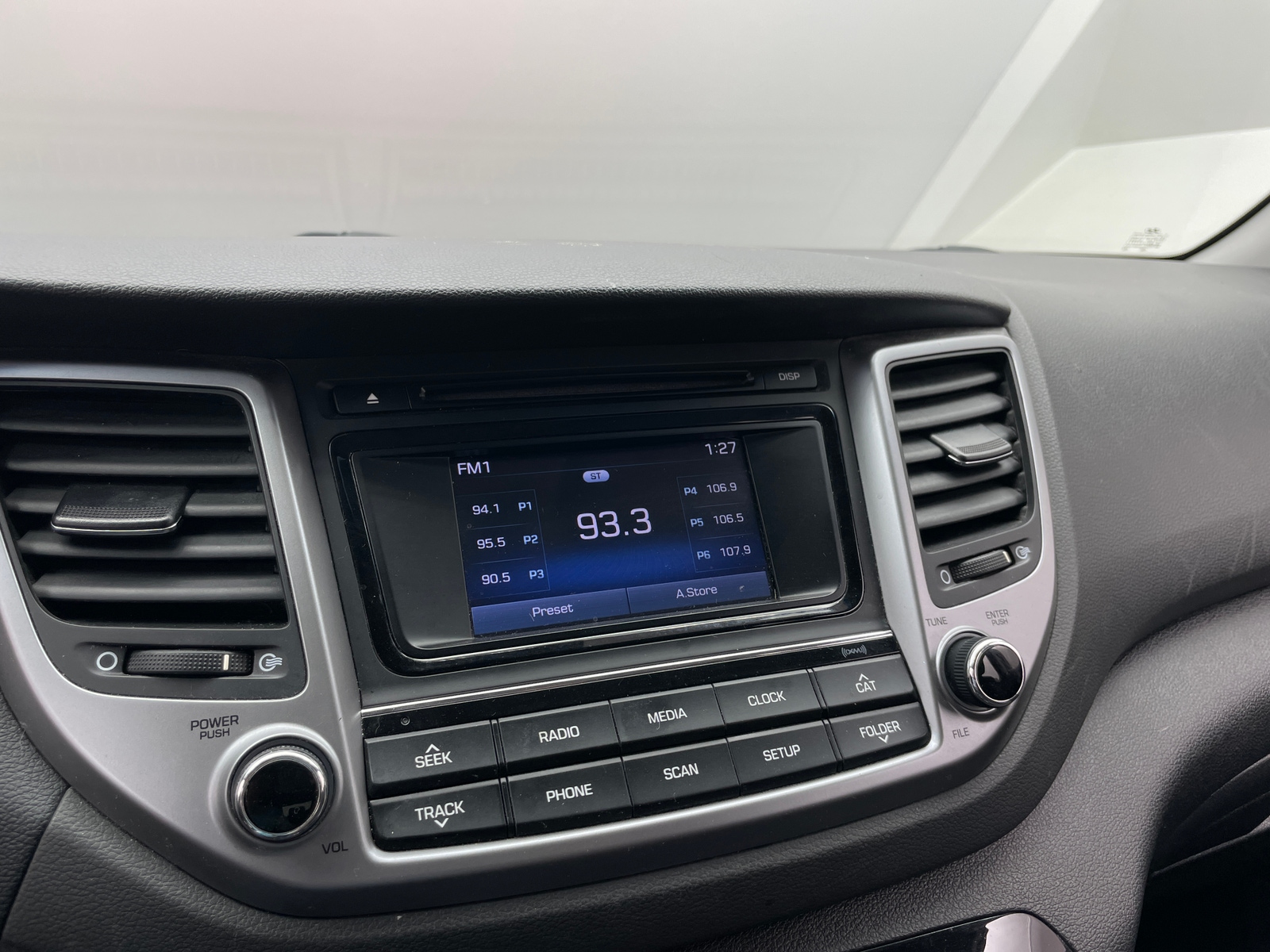 Thumbnail: 2017 Hyundai Tucson - 4