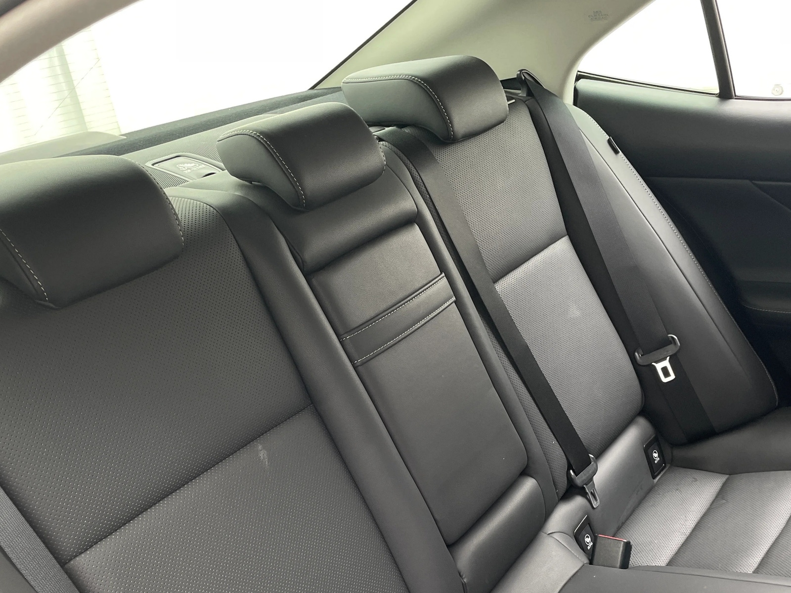 Thumbnail: 2016 Lexus IS - 5