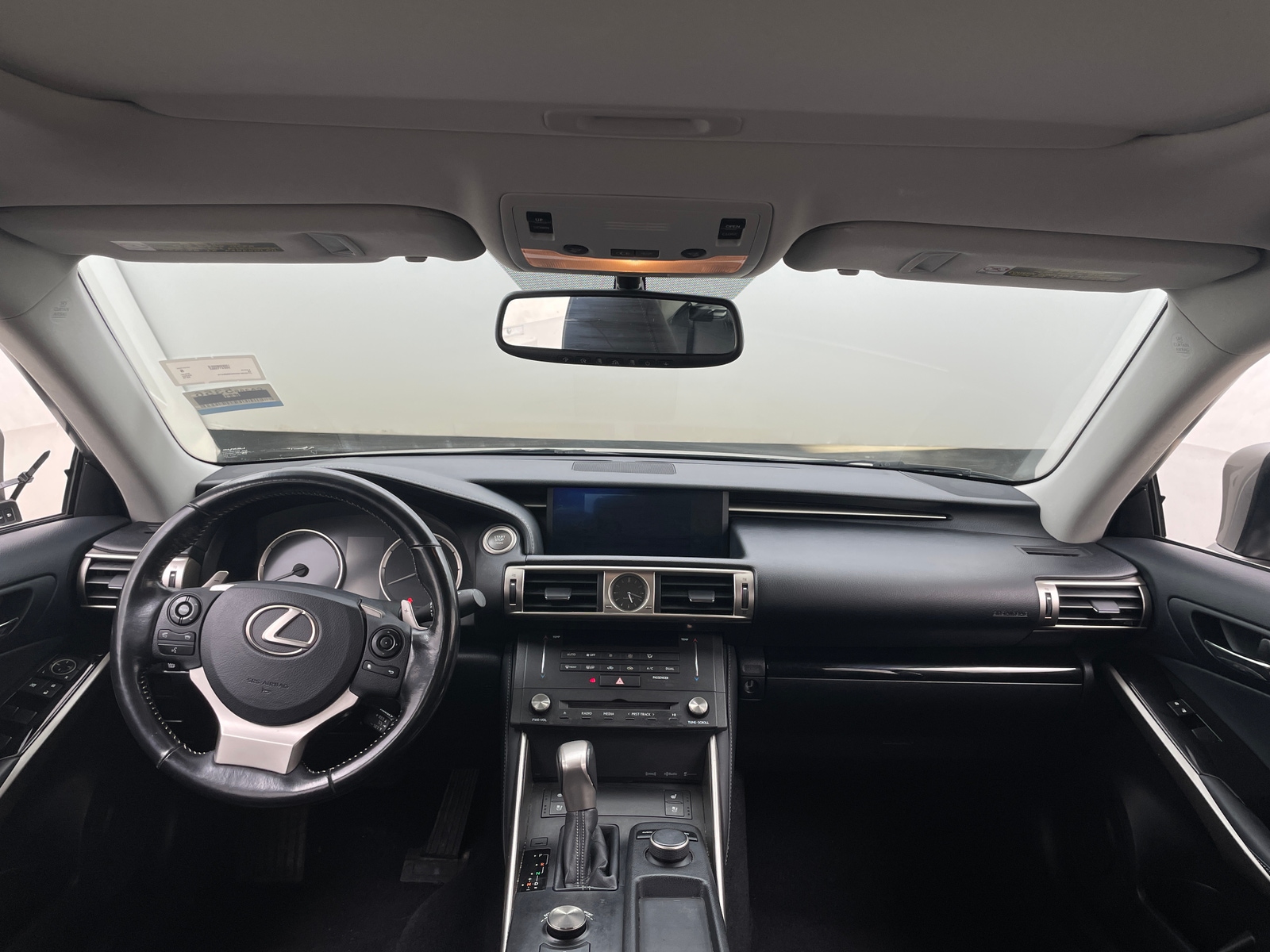 Thumbnail: 2016 Lexus IS - 2