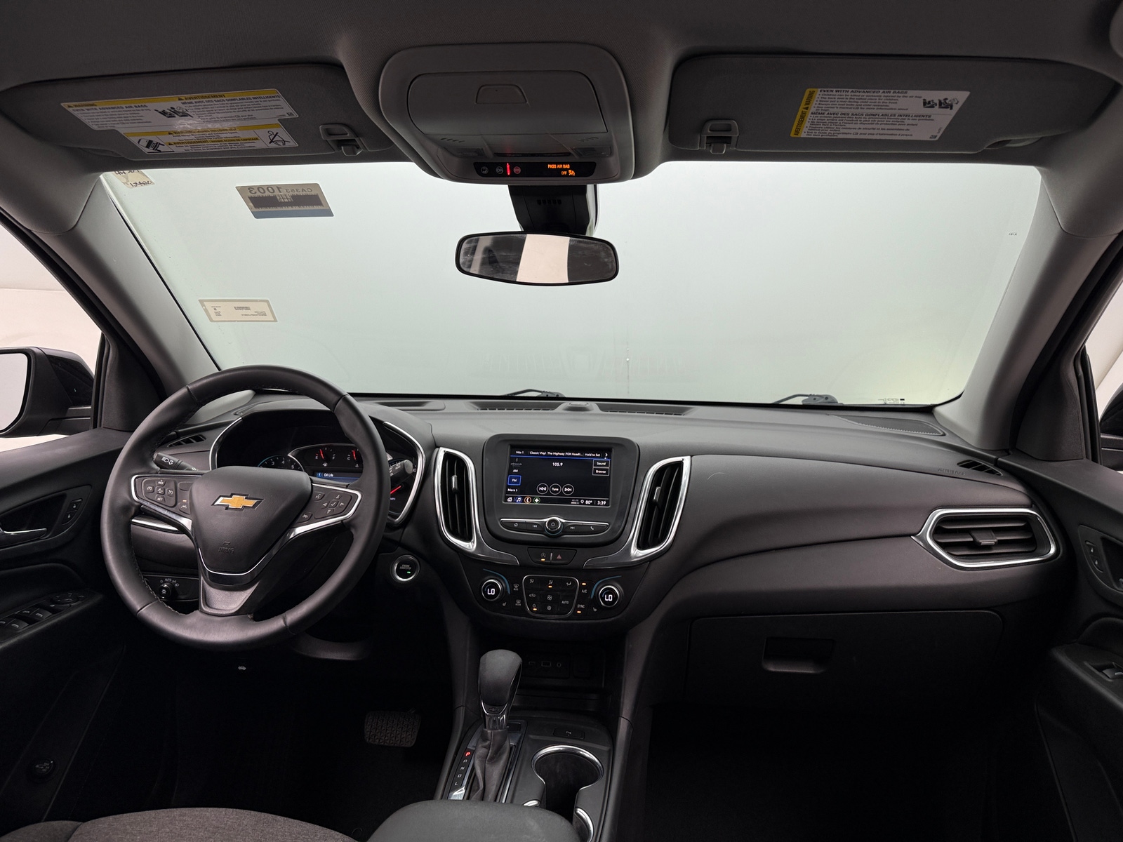 Thumbnail: 2023 Chevrolet Equinox - 3