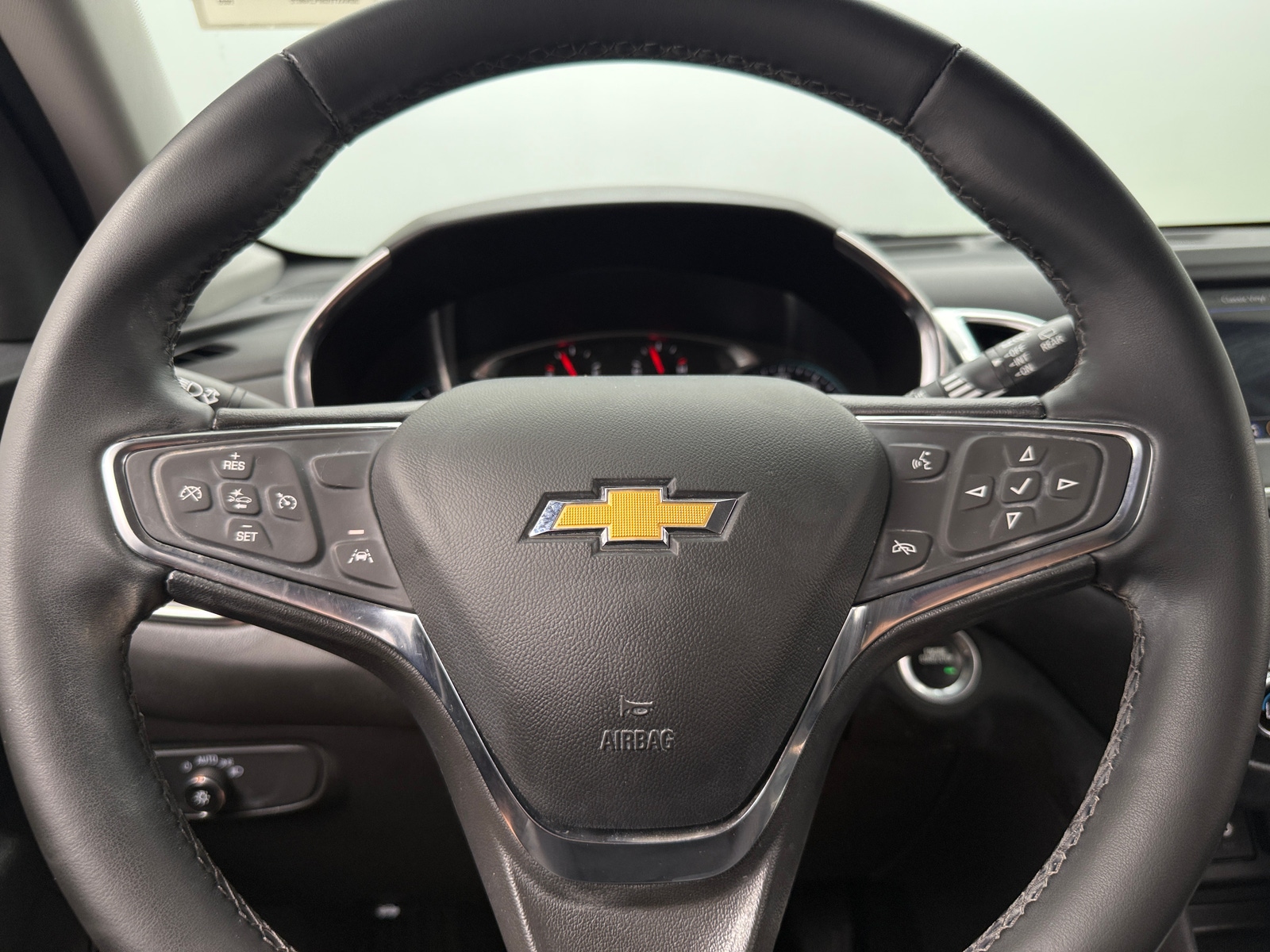 Thumbnail: 2023 Chevrolet Equinox - 5