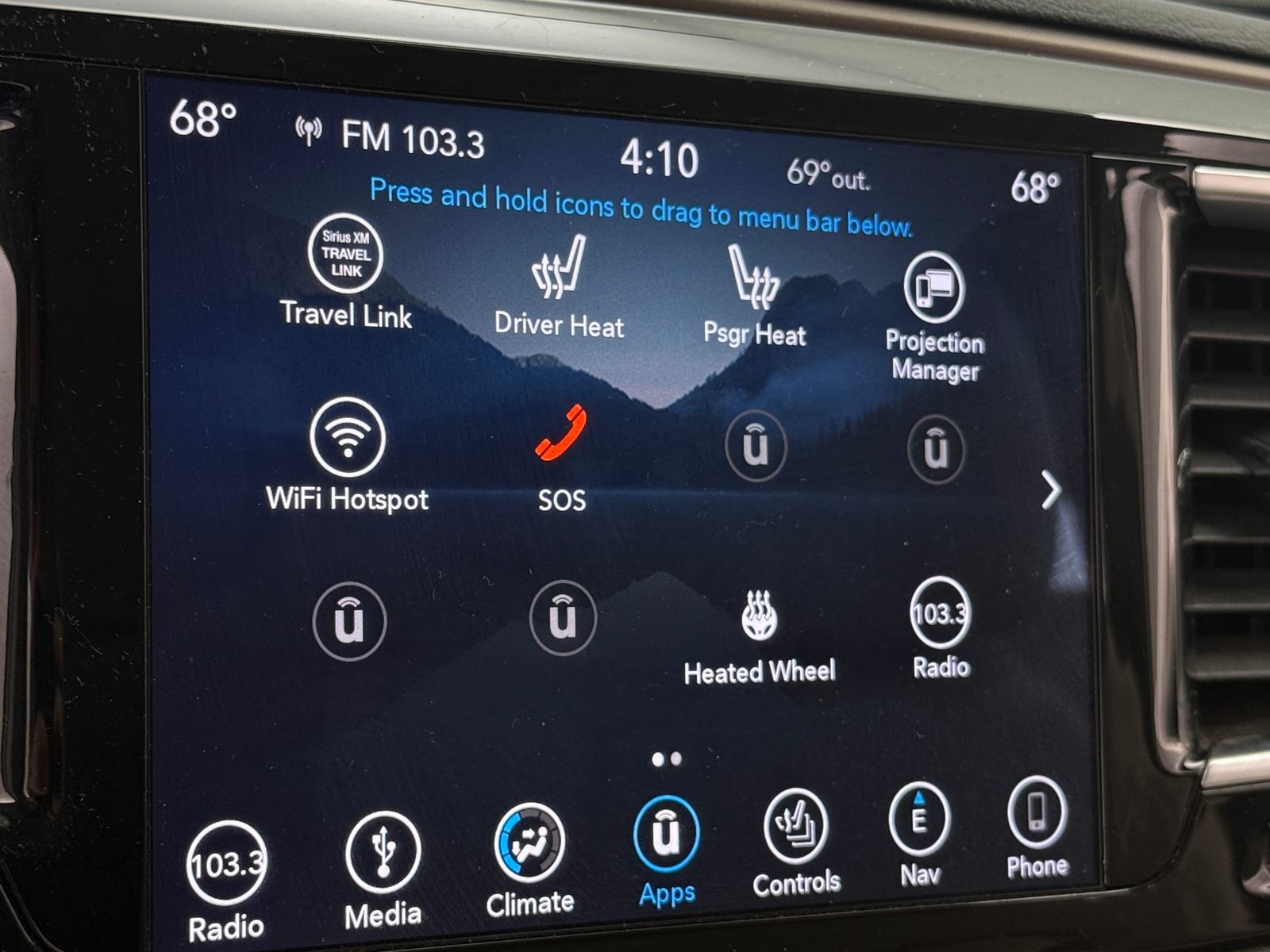 Thumbnail: 2019 Chrysler Pacifica - 3