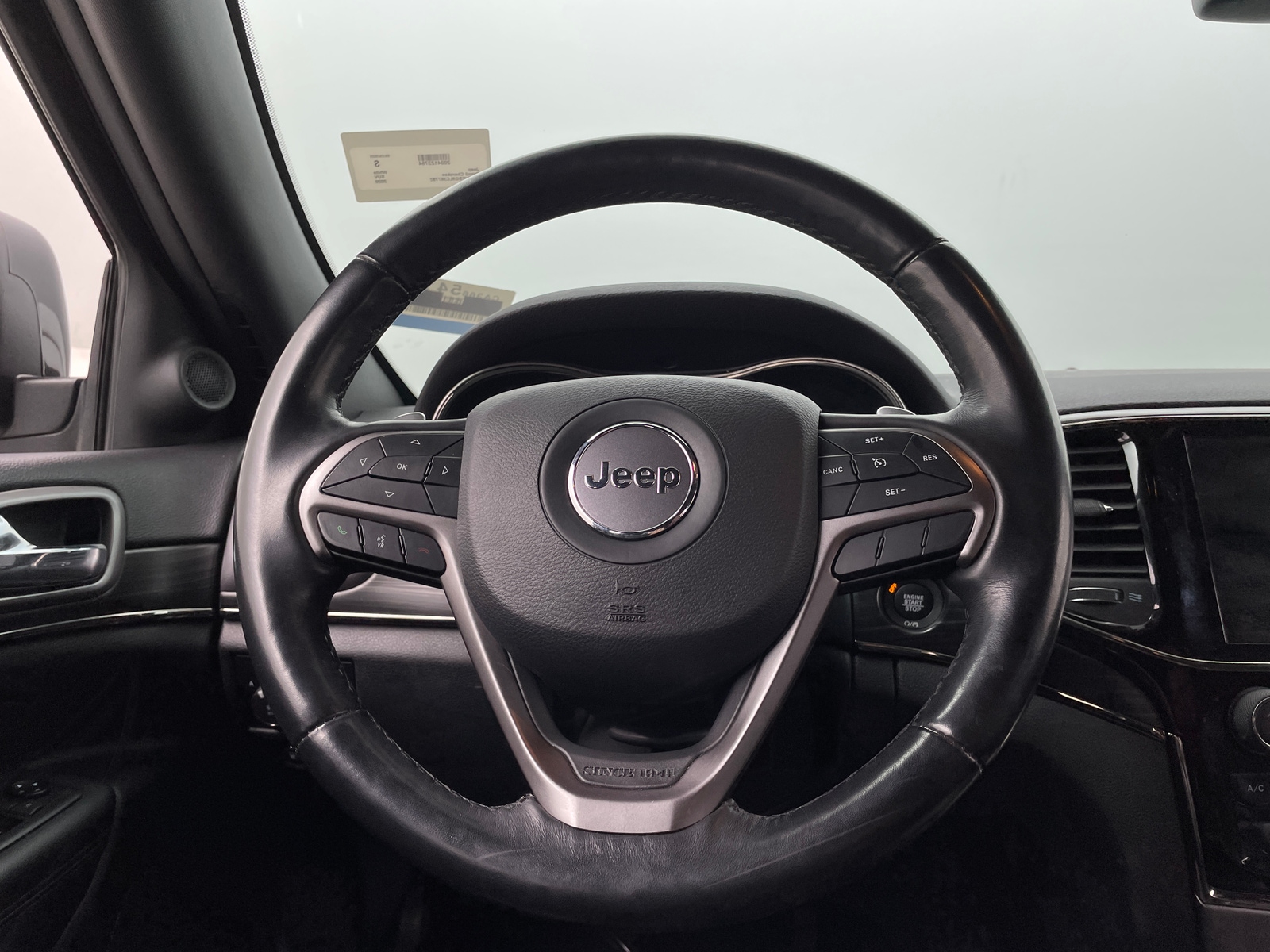 Thumbnail: 2020 Jeep Grand Cherokee - 4