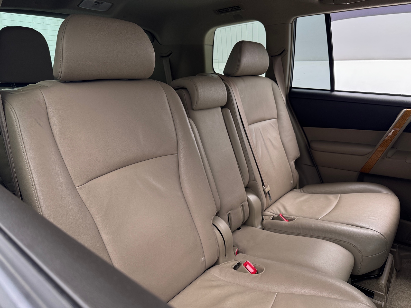 Thumbnail: 2010 Toyota Highlander - 5