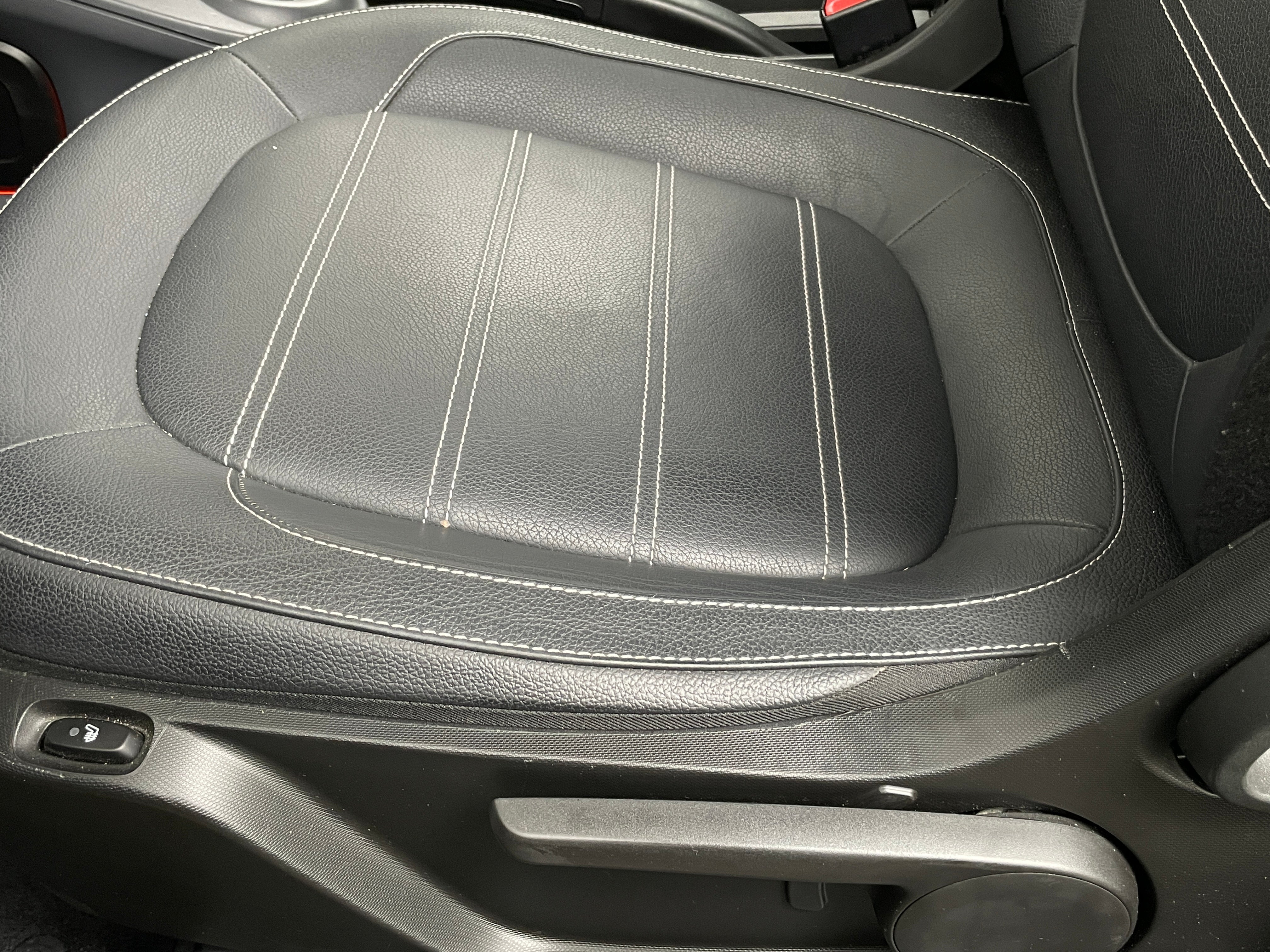 Used 2017 smart fortwo prime with VIN WMEFK9BA1HK234762 for sale in Oak Creek, WI