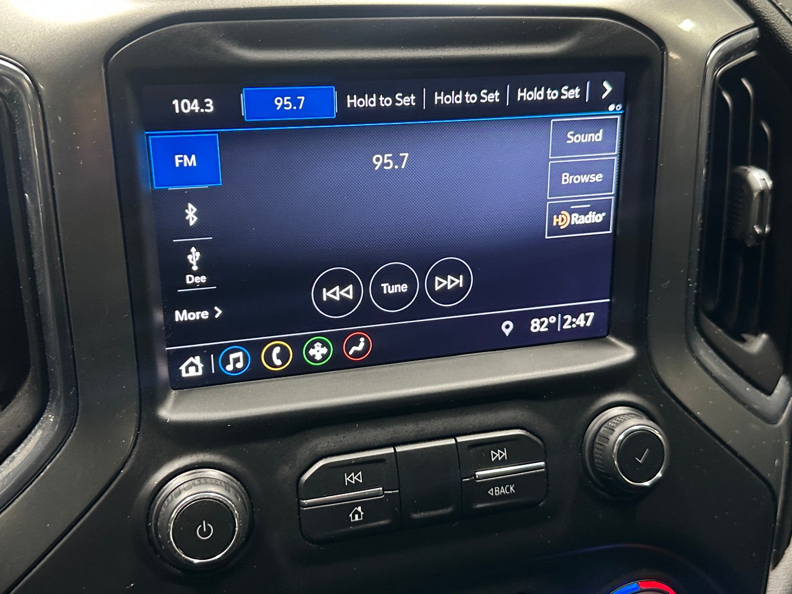 Thumbnail: 2019 Chevrolet Silverado 1500 - 4