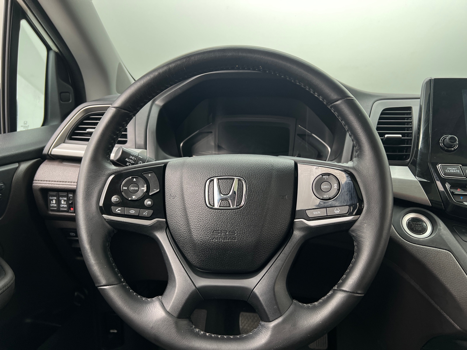 Thumbnail: 2018 Honda Odyssey - 4
