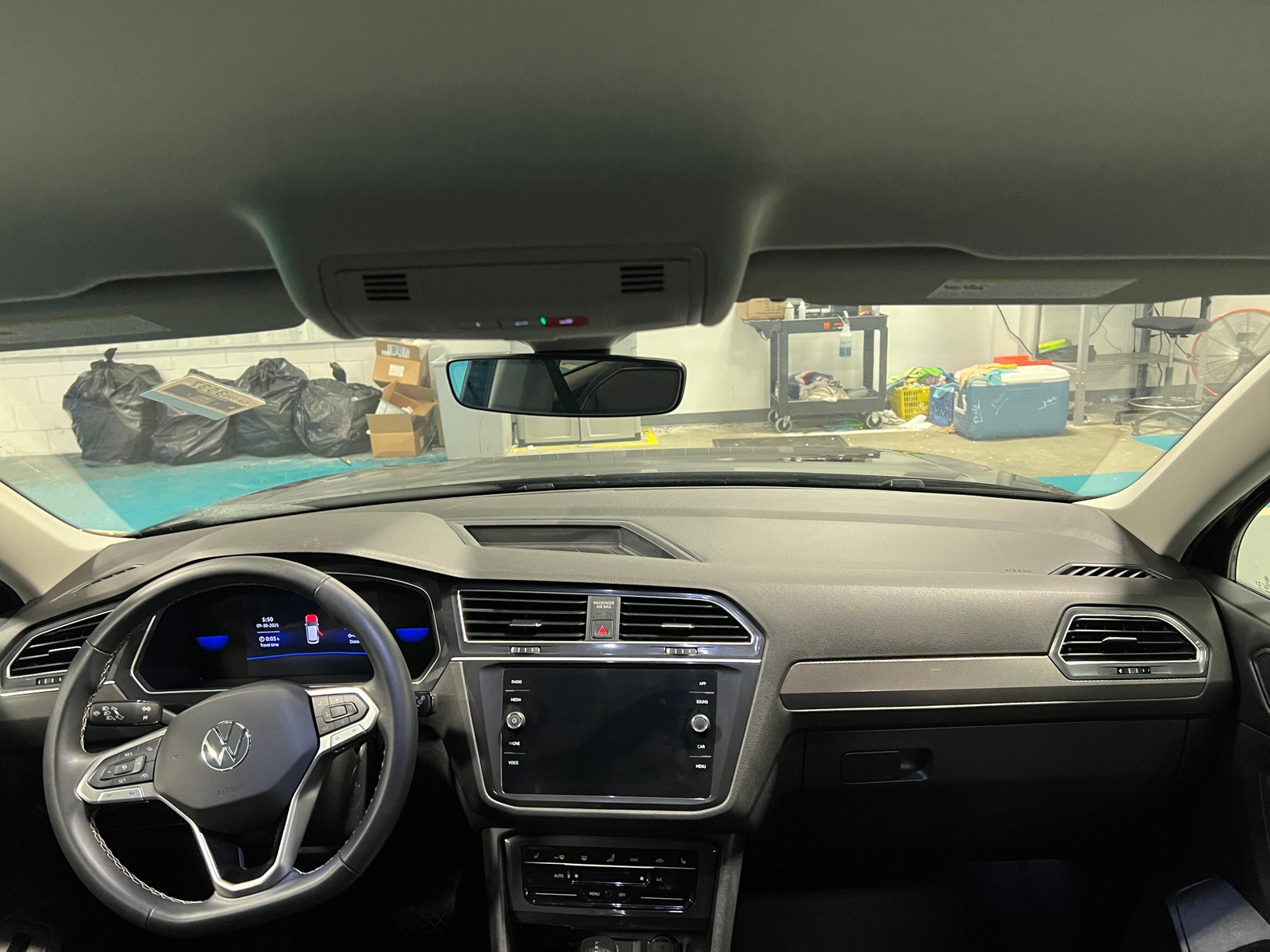 Thumbnail: 2024 Volkswagen Tiguan - 2