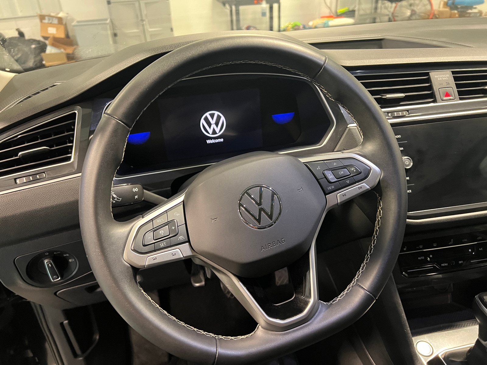 Thumbnail: 2024 Volkswagen Tiguan - 4