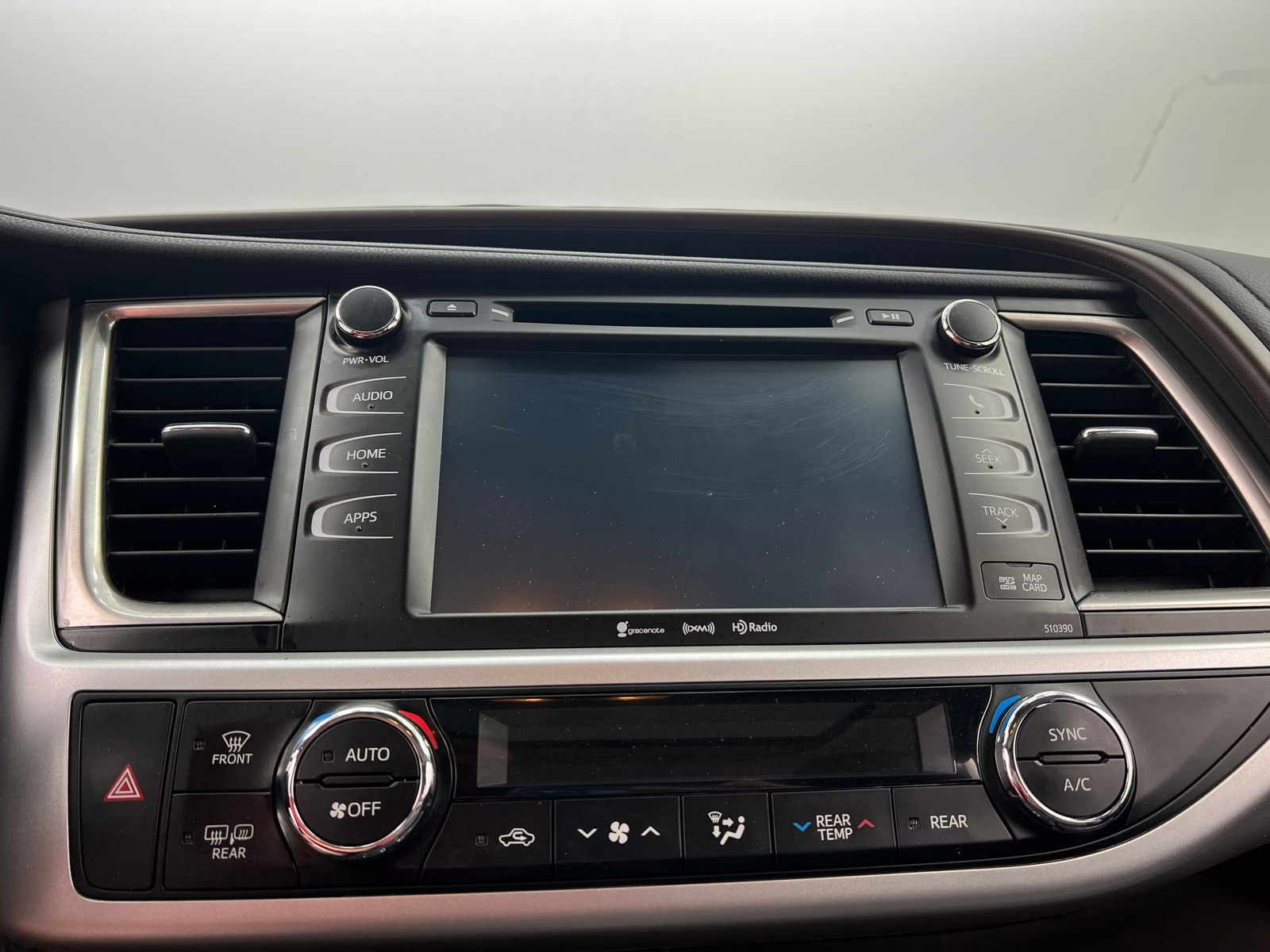 Thumbnail: 2019 Toyota Highlander - 3