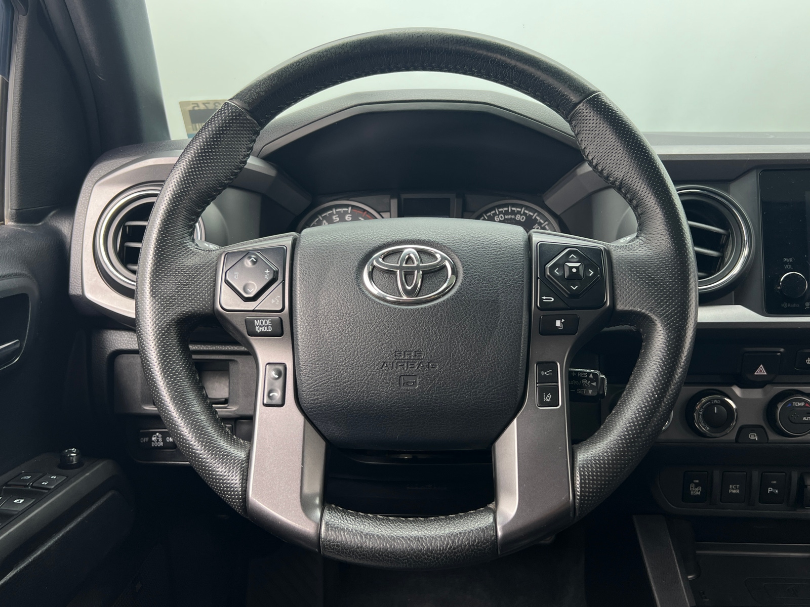 Thumbnail: 2019 Toyota Tacoma - 5