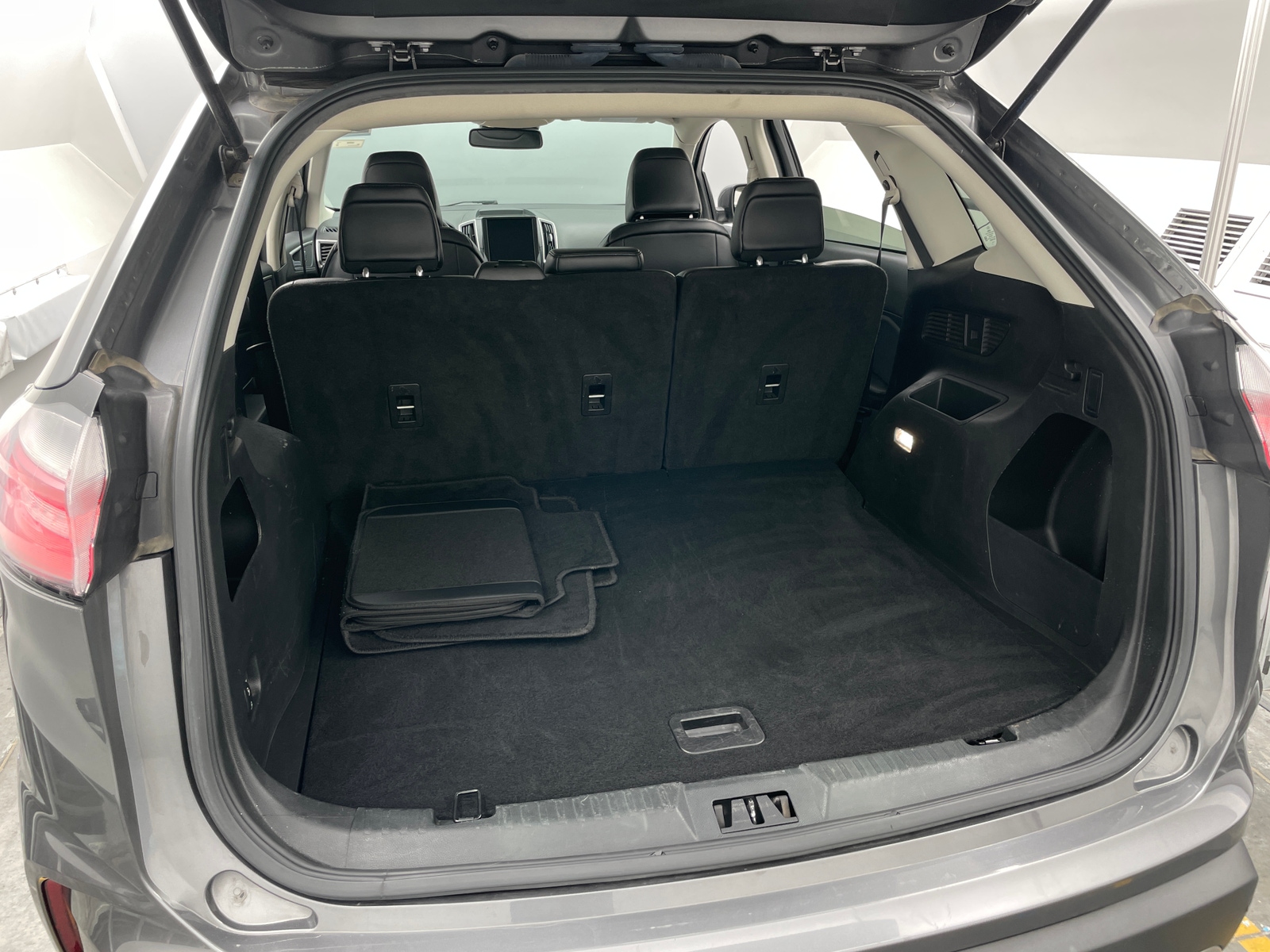 Thumbnail: 2023 Ford Edge - 6