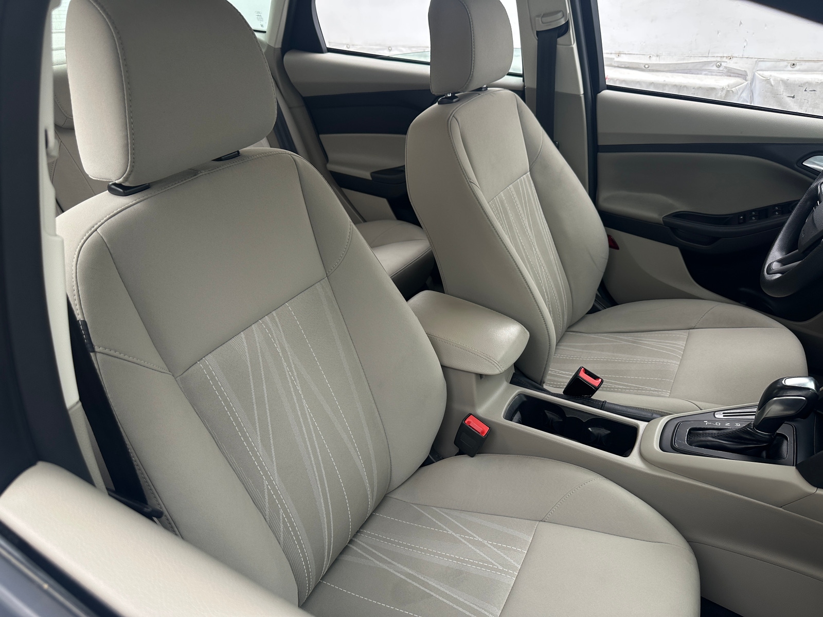 Thumbnail: 2015 Ford Focus - 2