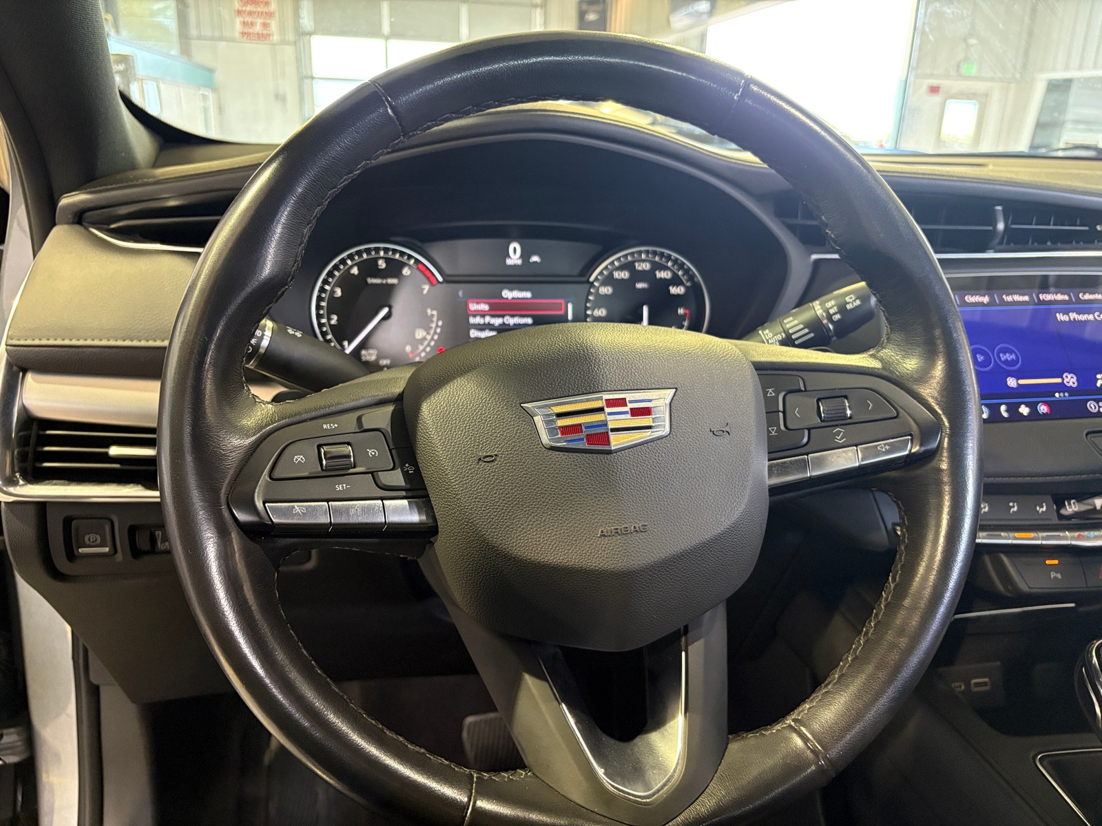 Thumbnail: 2023 Cadillac XT4 - 4