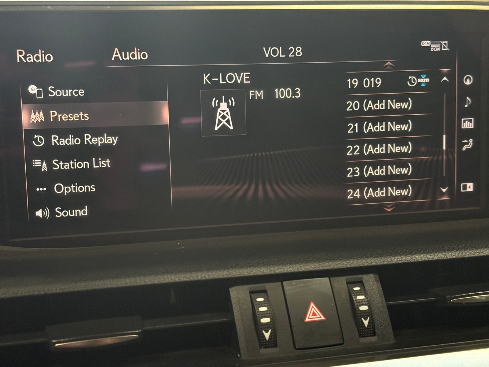 Thumbnail: 2019 Lexus ES - 4