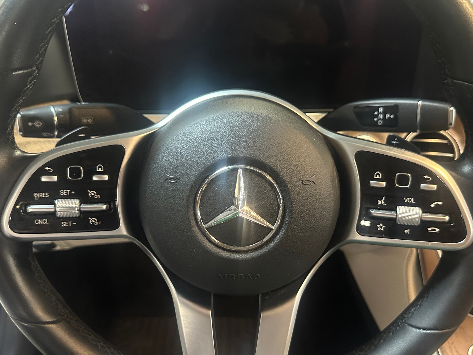 Thumbnail: 2020 Mercedes-Benz E-Class - 4