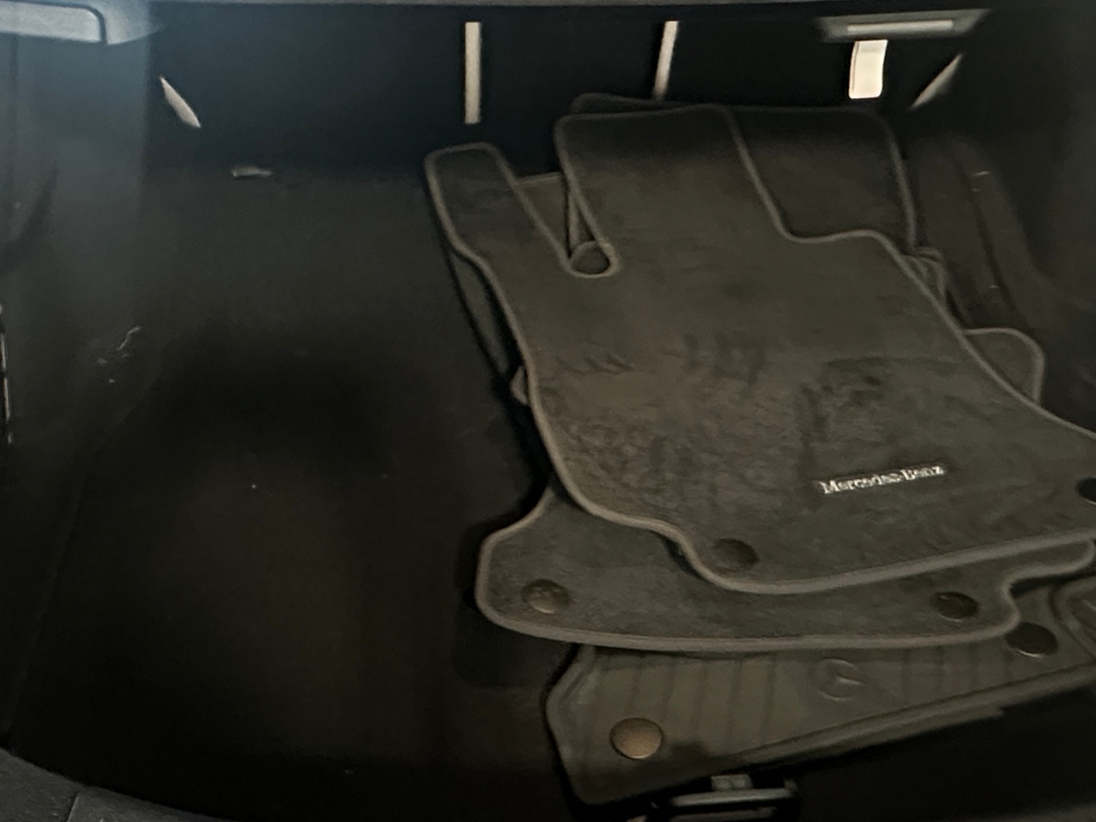 Thumbnail: 2020 Mercedes-Benz E-Class - 6