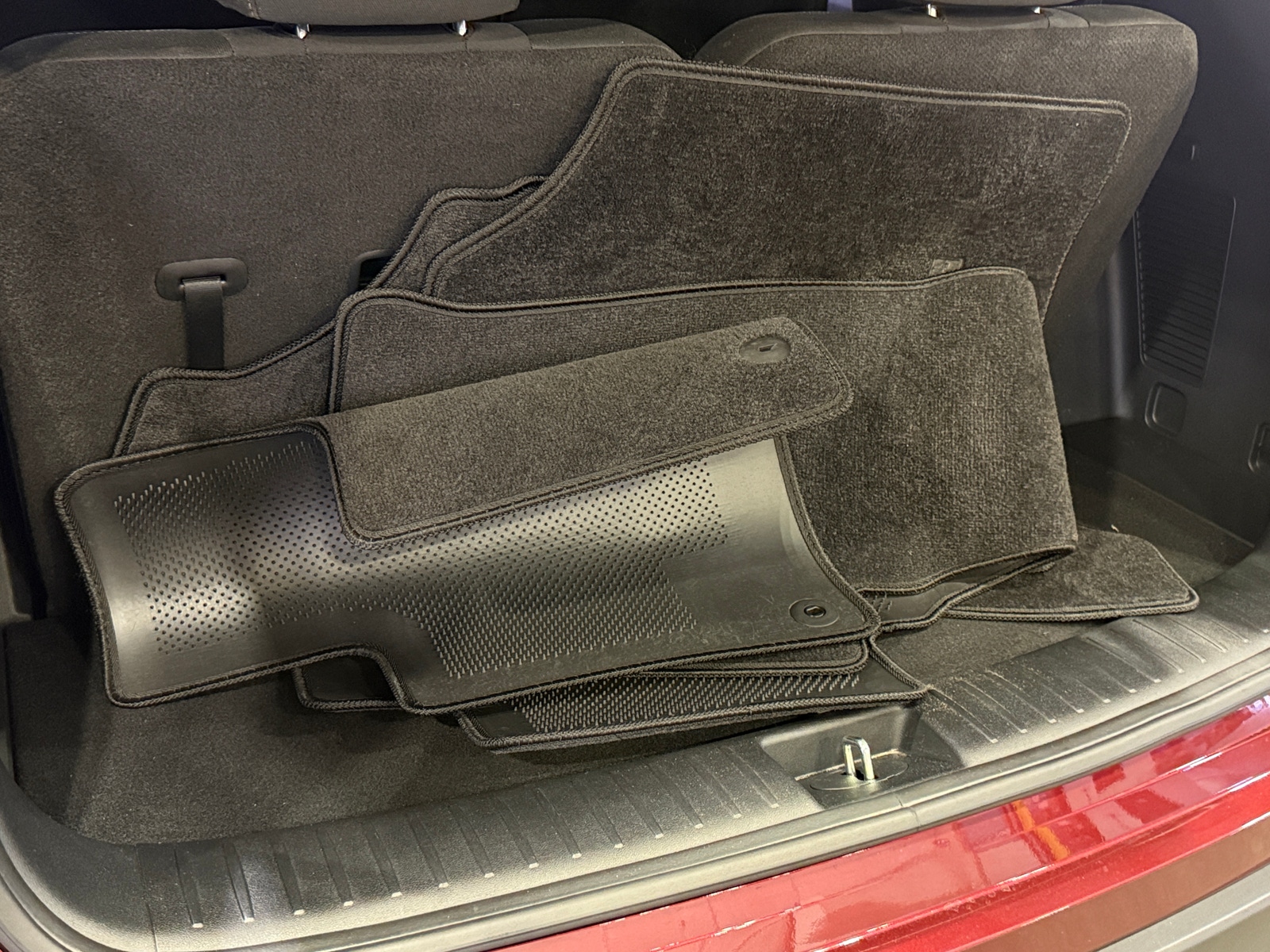 Thumbnail: 2025 Kia Sorento - 7