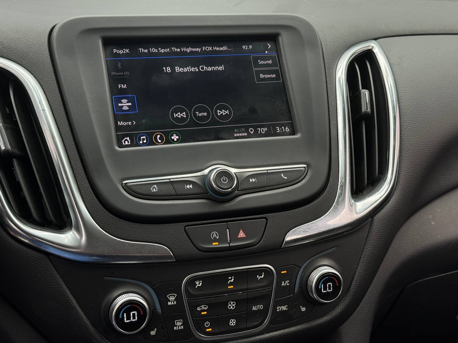 Thumbnail: 2024 Chevrolet Equinox - 4