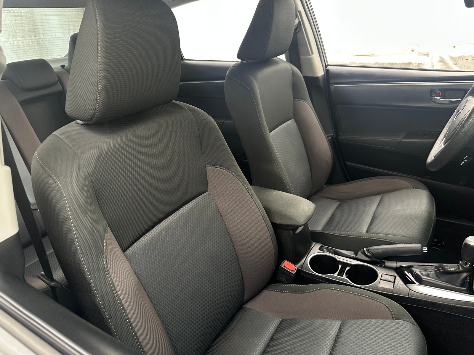 Thumbnail: 2017 Toyota Corolla - 2