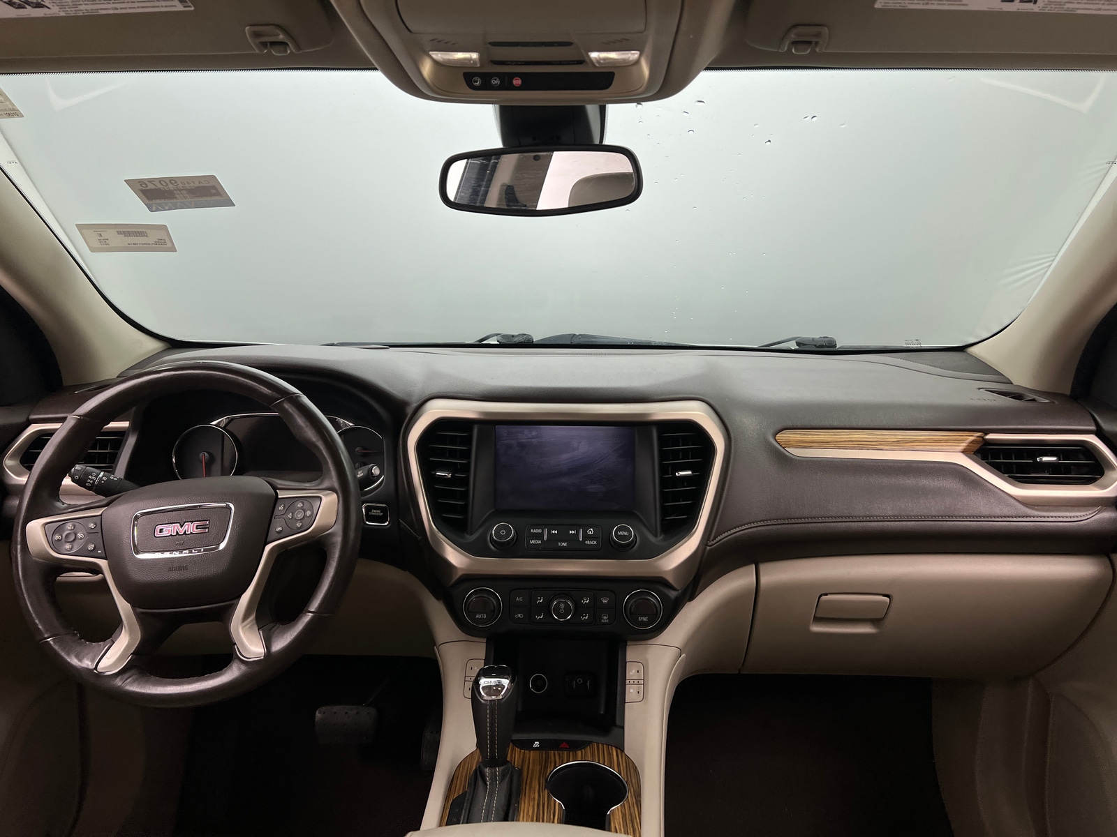 Thumbnail: 2017 GMC Acadia - 2