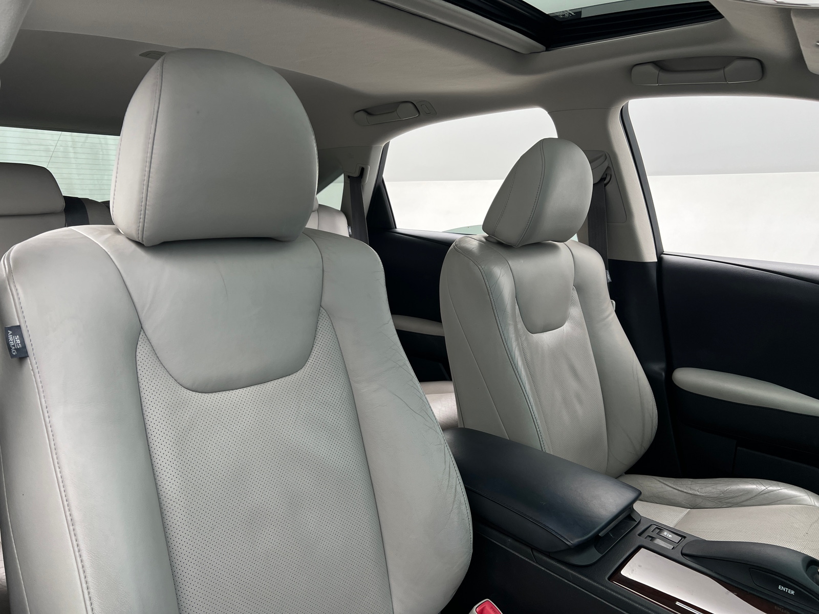 Thumbnail: 2010 Lexus RX - 2