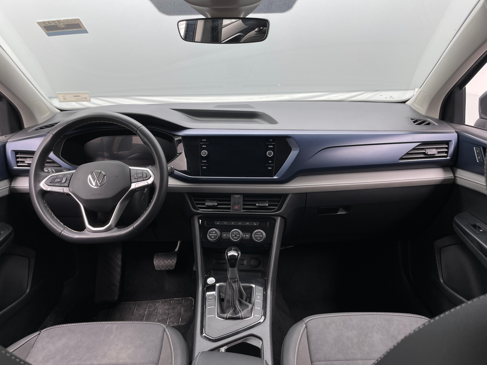 Thumbnail: 2024 Volkswagen Taos - 3