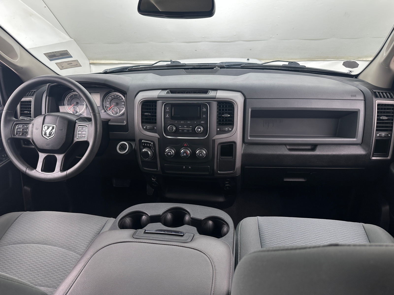 Thumbnail: 2020 RAM 1500 Classic - 3