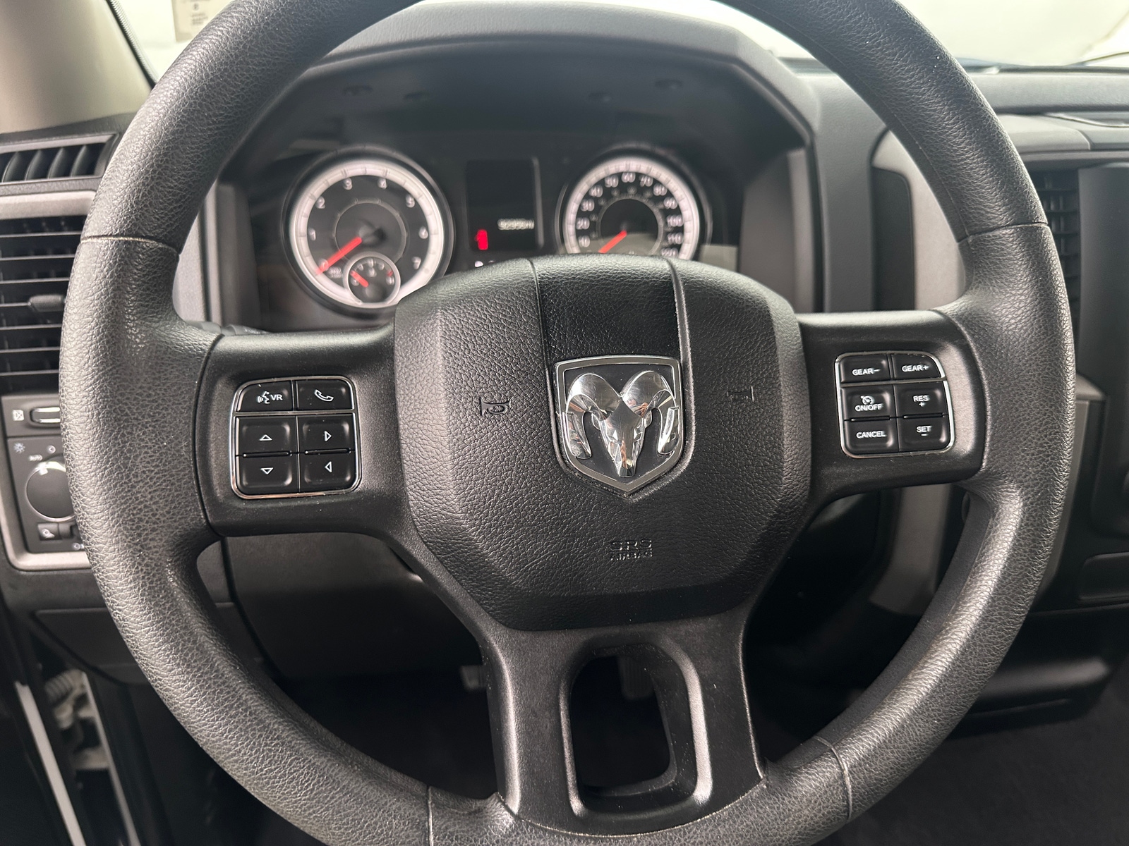 Thumbnail: 2020 RAM 1500 Classic - 5