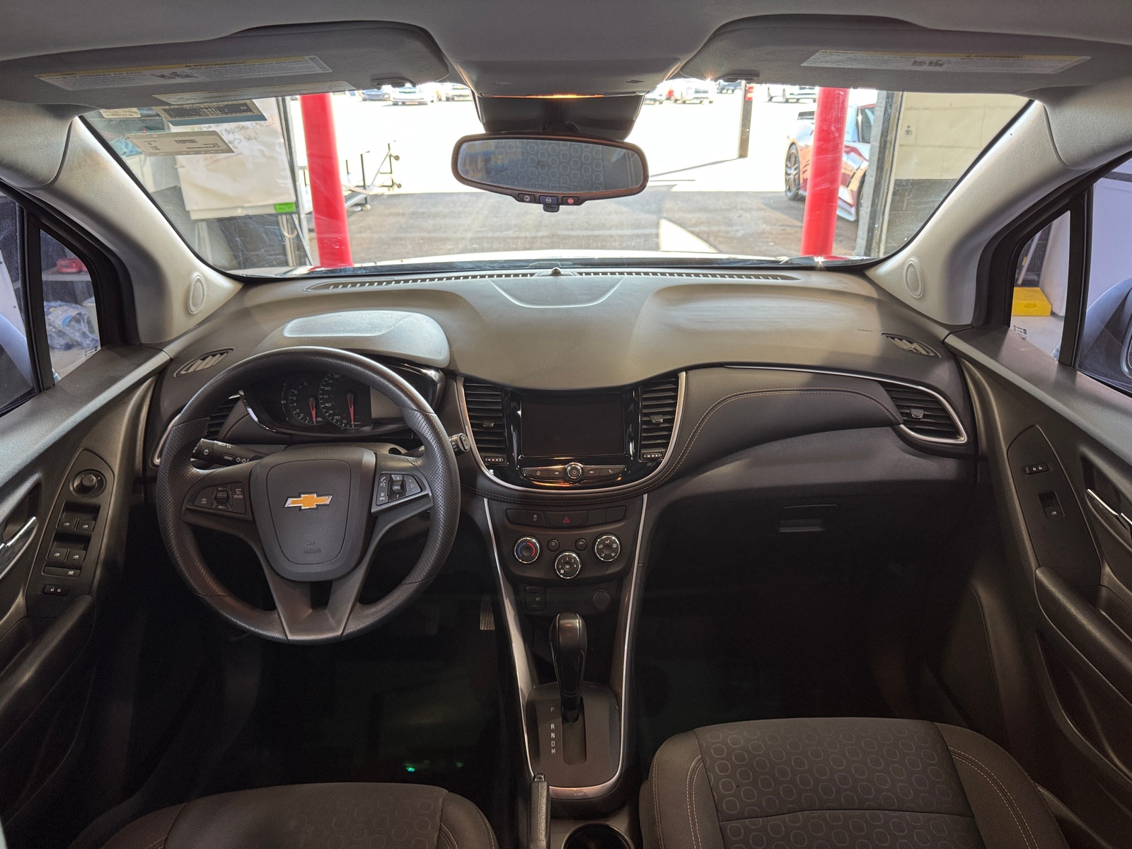 Thumbnail: 2021 Chevrolet Trax - 3
