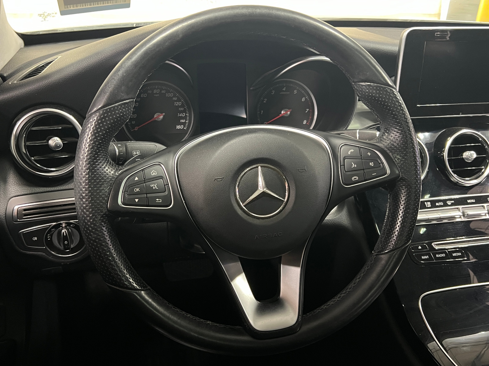 Thumbnail: 2015 Mercedes-Benz C-Class - 4