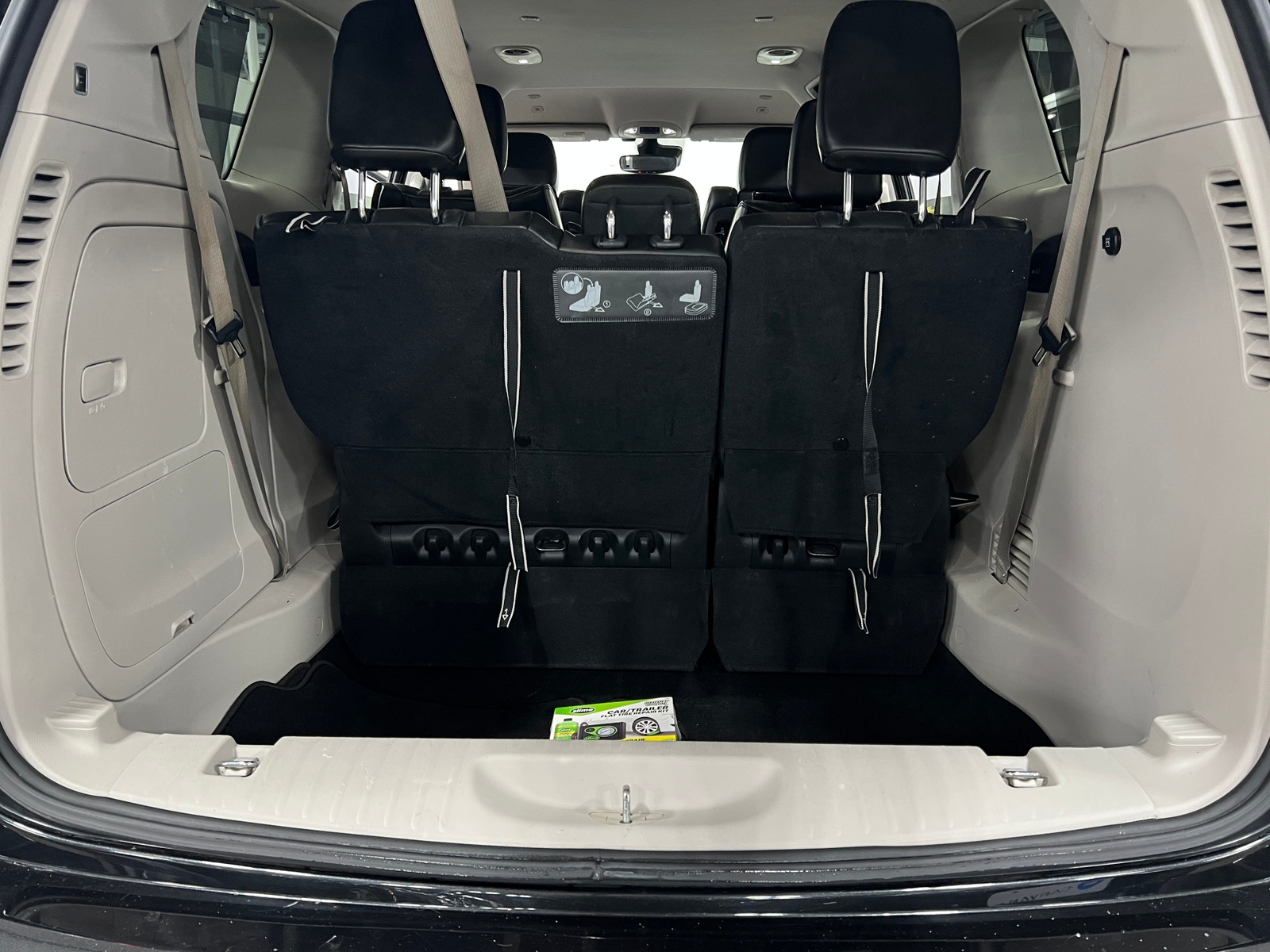 Thumbnail: 2018 Chrysler Pacifica - 6